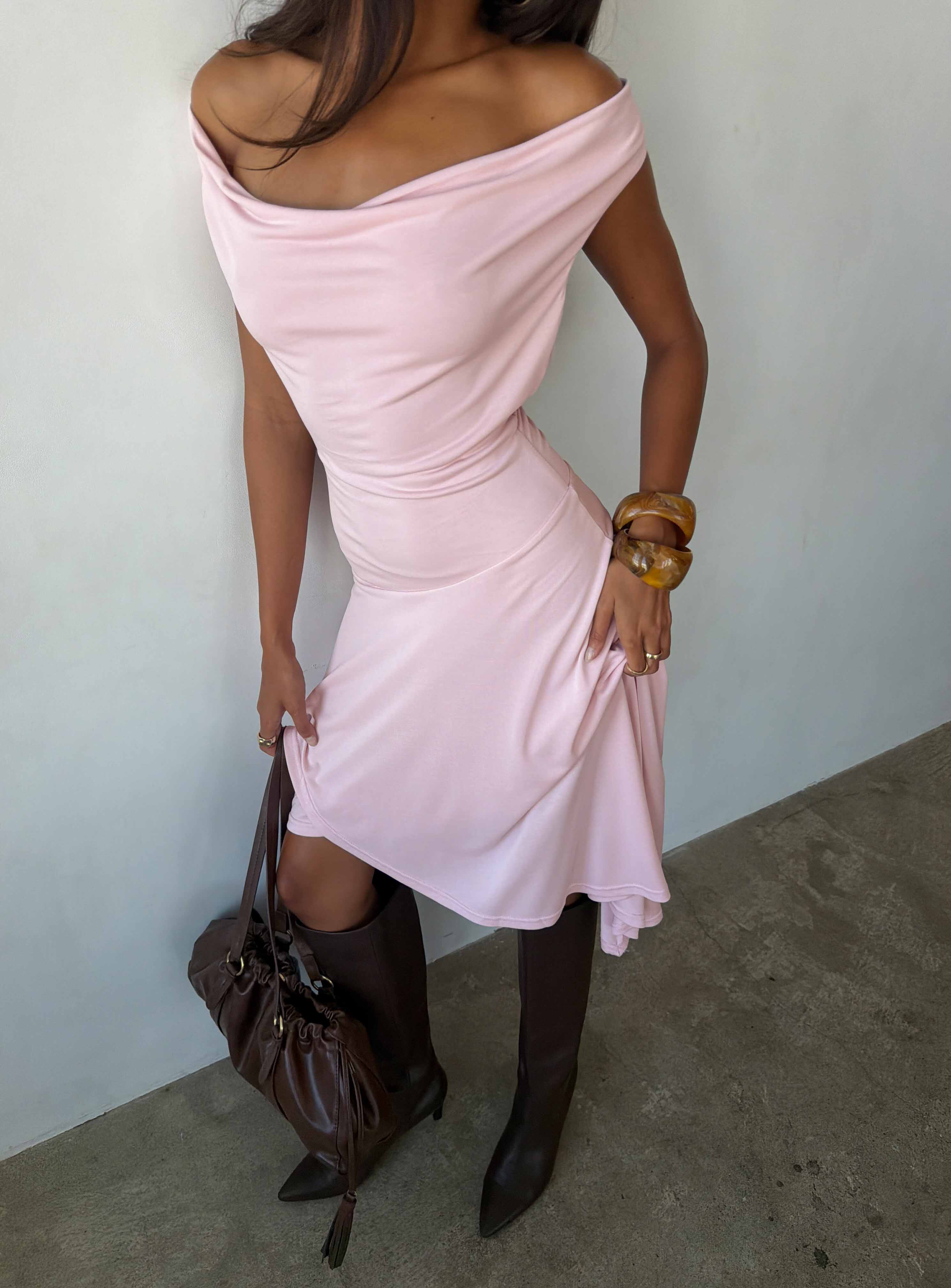 Yesina Pembe Midi Elbise