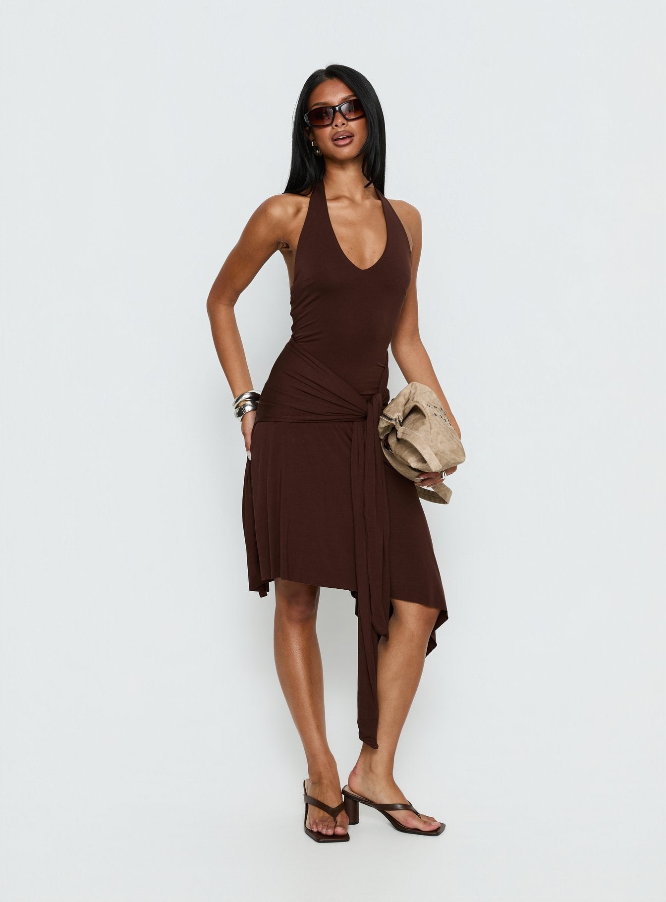 Çikolata Renk Asimetrik Halter Midi Elbise - Ay Işığı