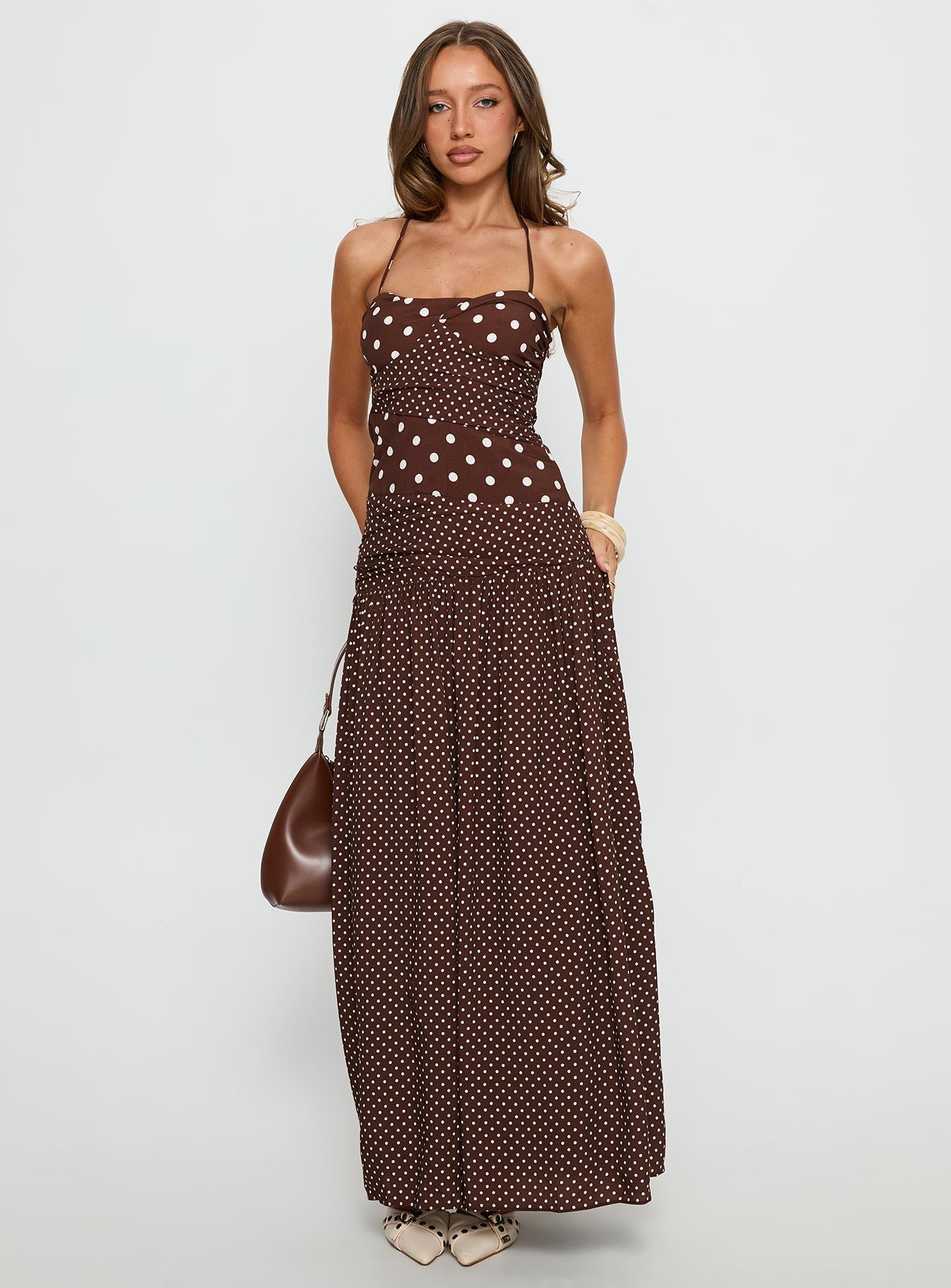 Puantiye Desenli Kahverengi Halter Maxi Elbise
