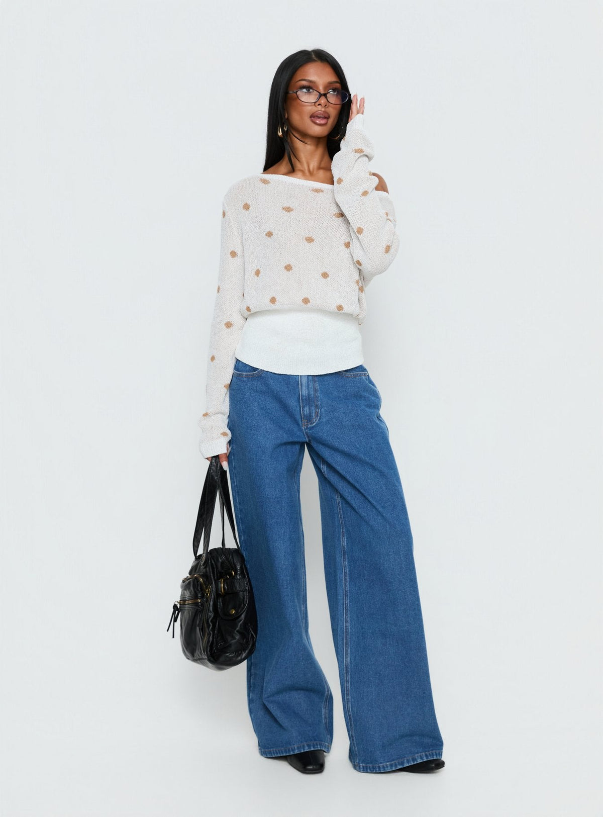 Harvy Off Shoulder Beyaz Puantiye Triko Kazak