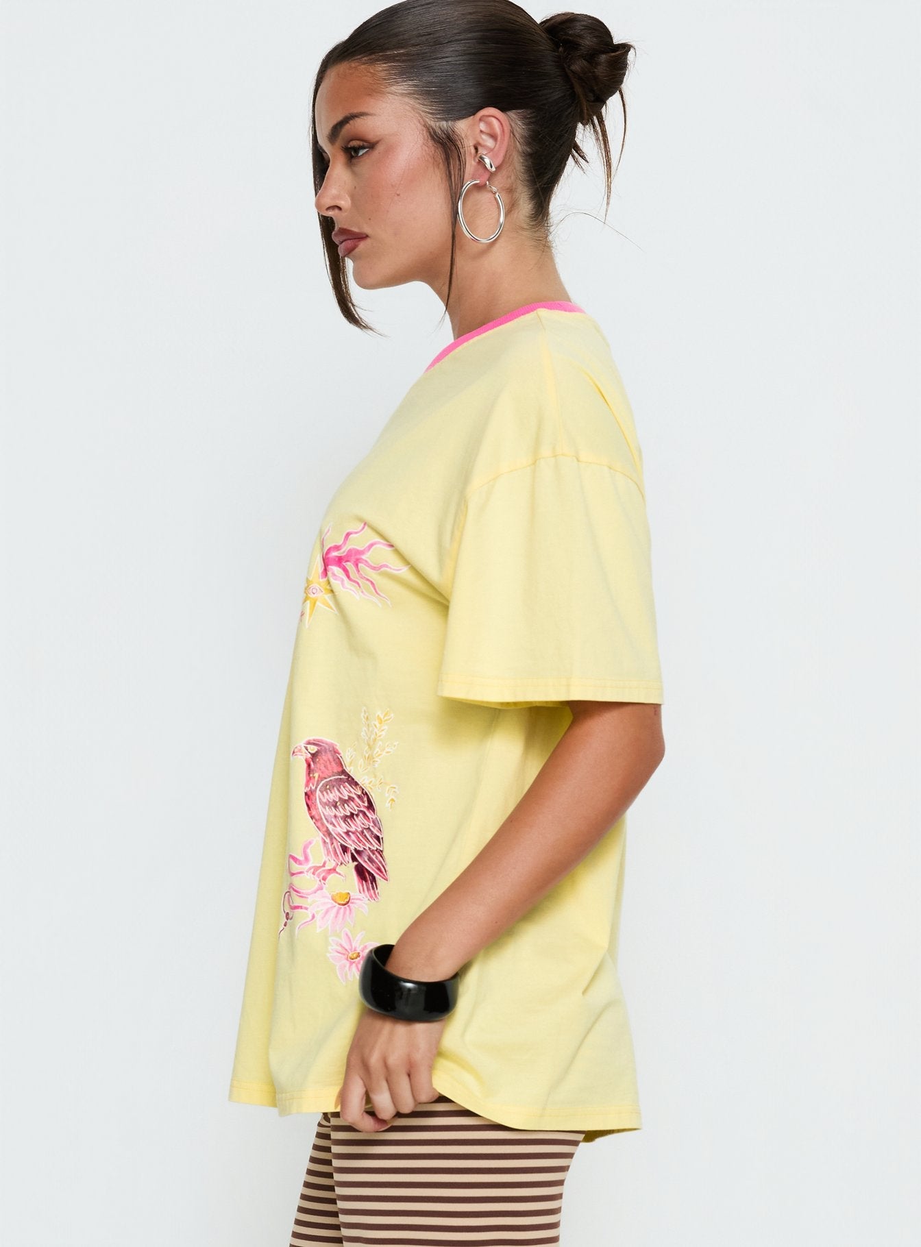 Yırtık Işık Oversize Grafik Tişört - Sarı/Pembe