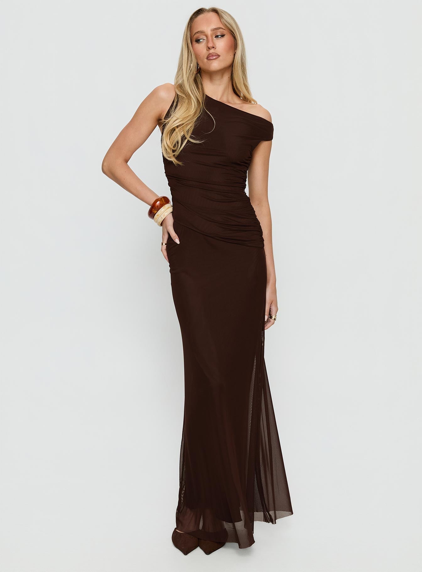 Krystyna Çikolata Renk Off-Shoulder Maxi Elbise