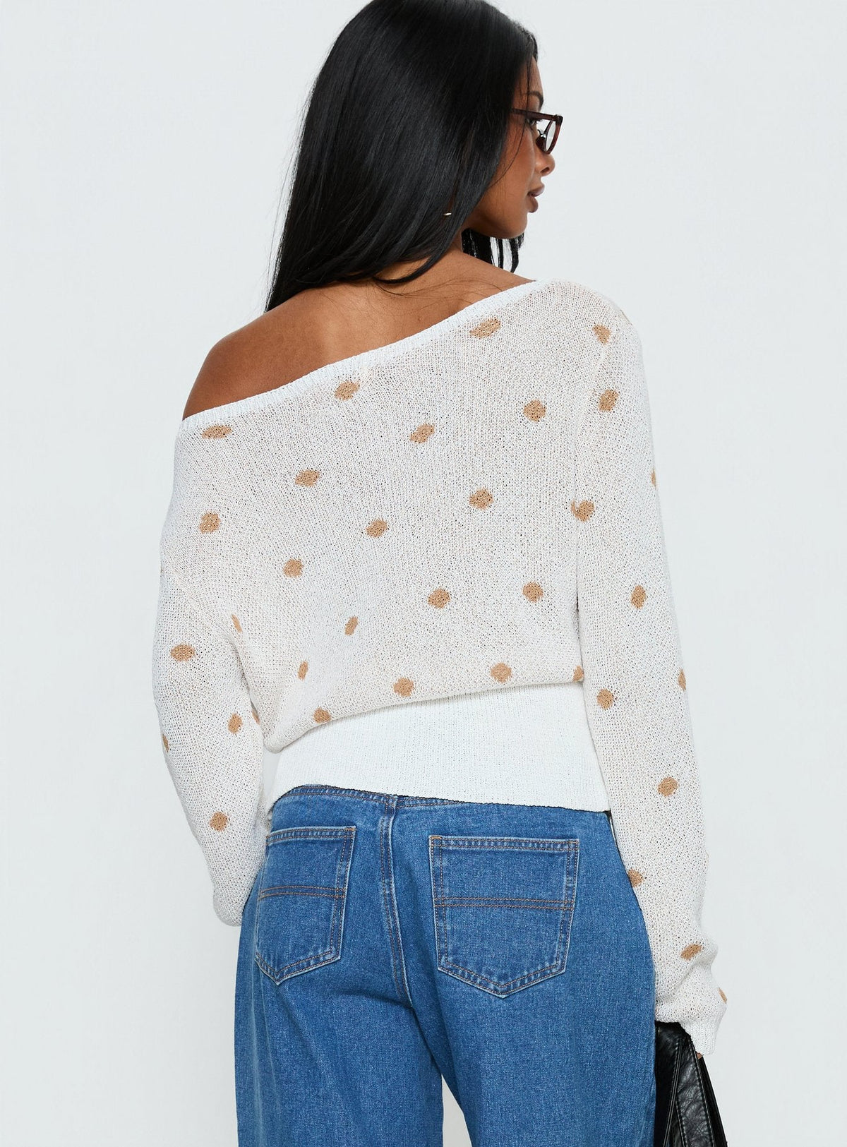 Harvy Off Shoulder Beyaz Puantiye Triko Kazak