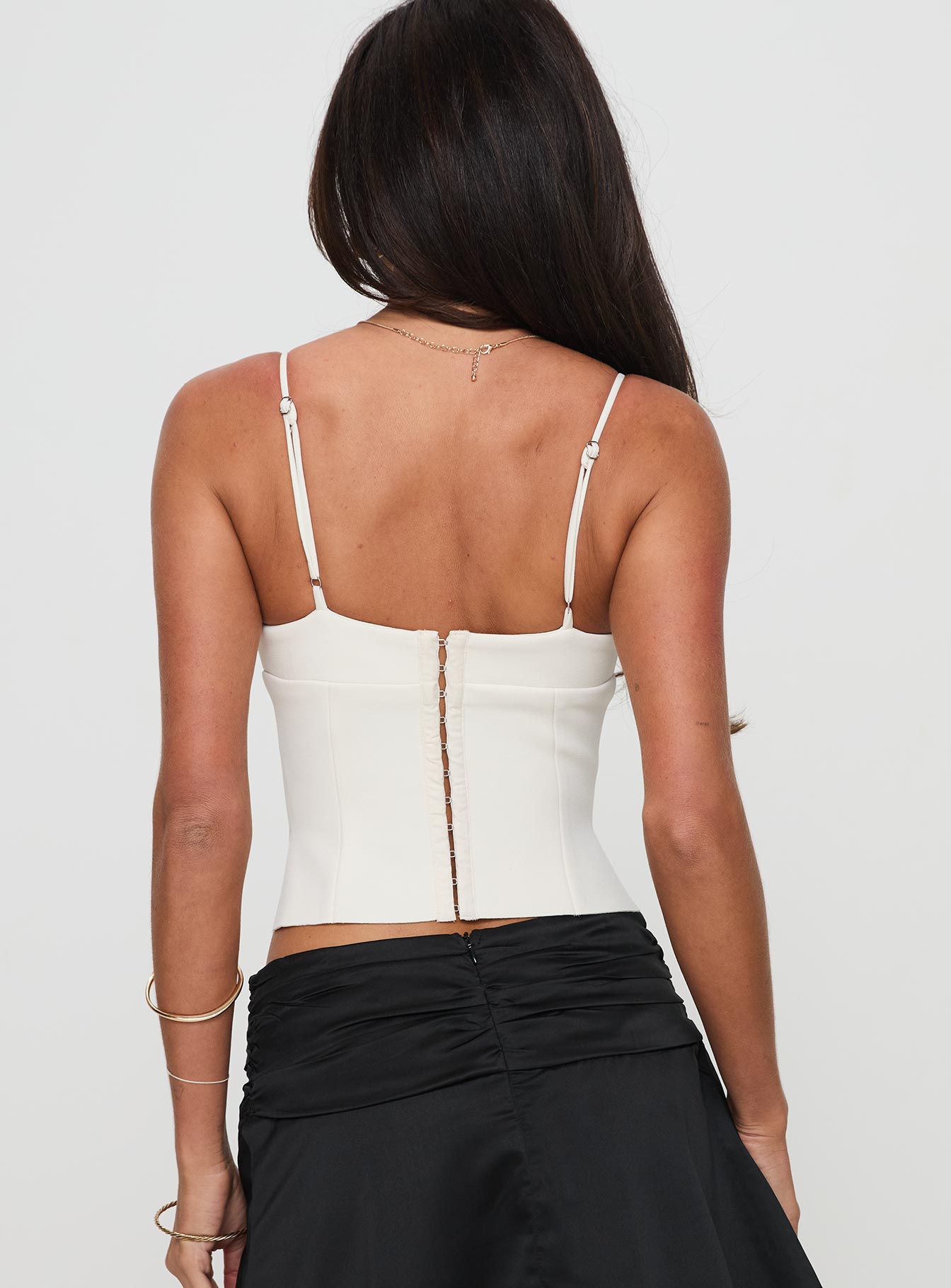 Krem Kesik Detaylı Crop Bluz