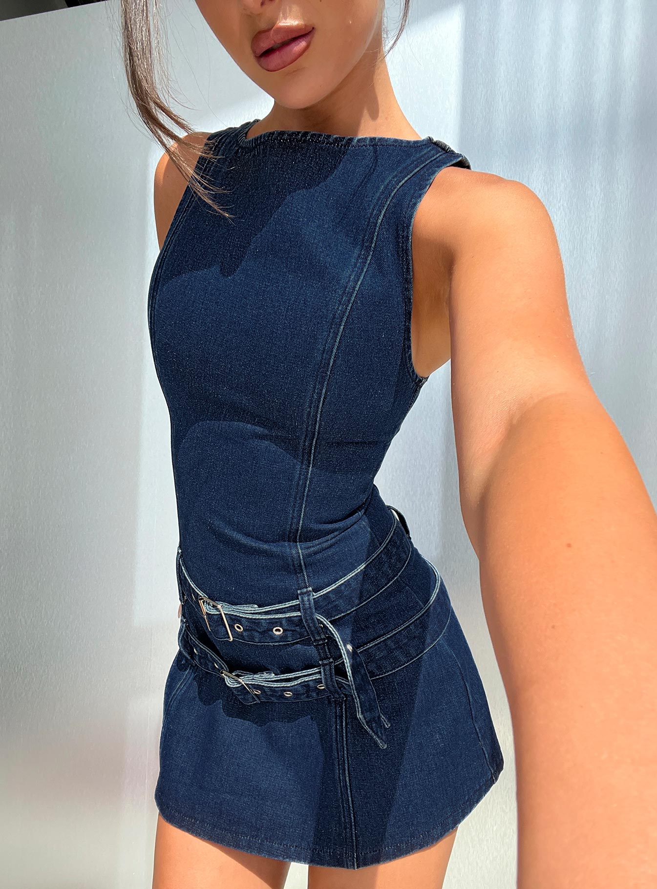 Kainer Koyu Mavi Yıkamalı Tokalı Denim Mini Elbise