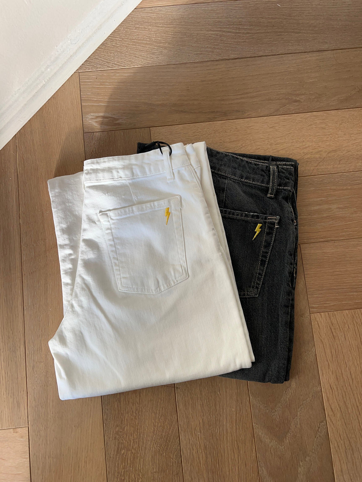 Alaia Yıldırım Detaylı Düşük Bel Beyaz Denim Pantolon