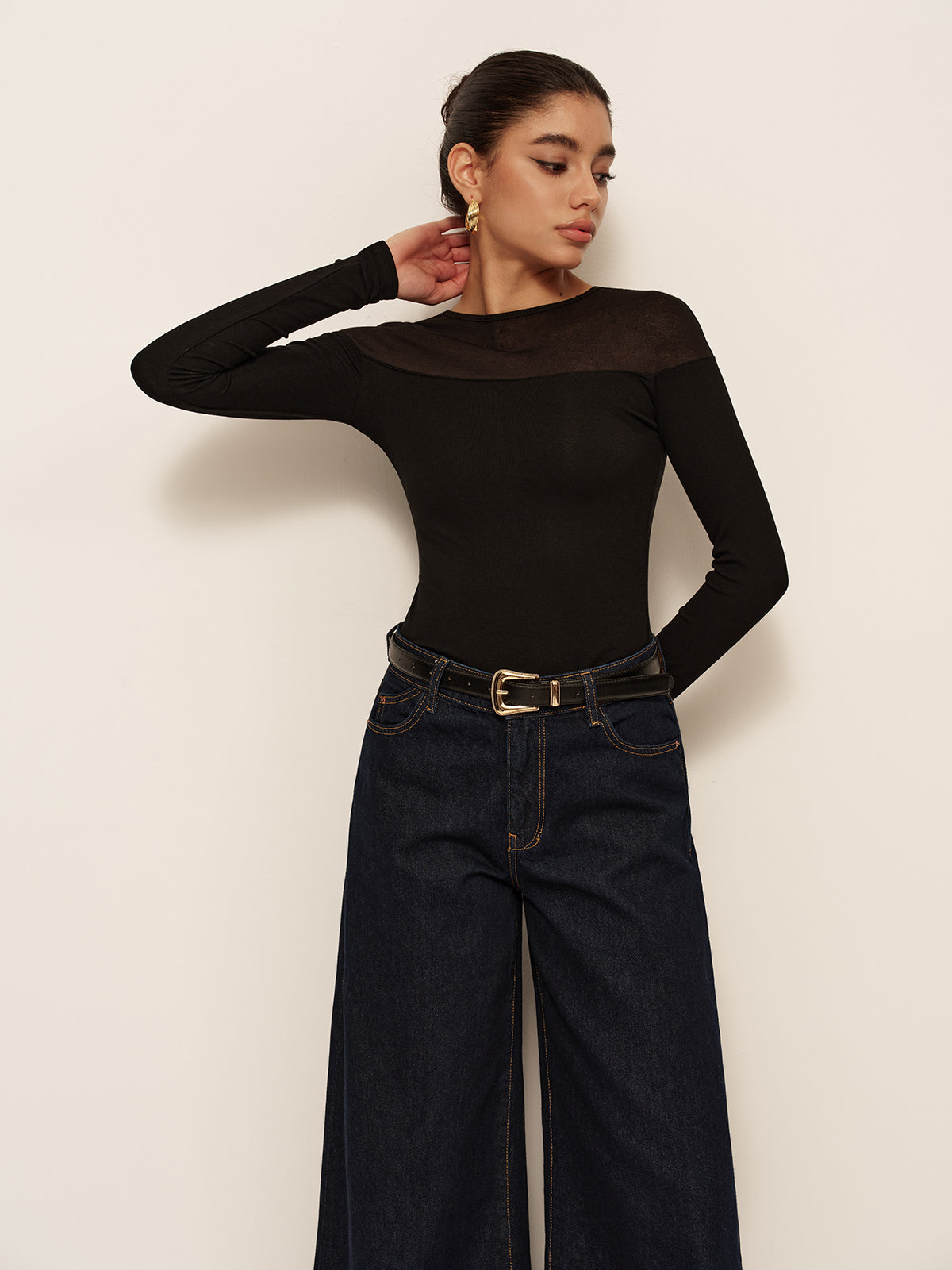 Transparan Omuz Detaylı Slim Fit Jarse Tişört