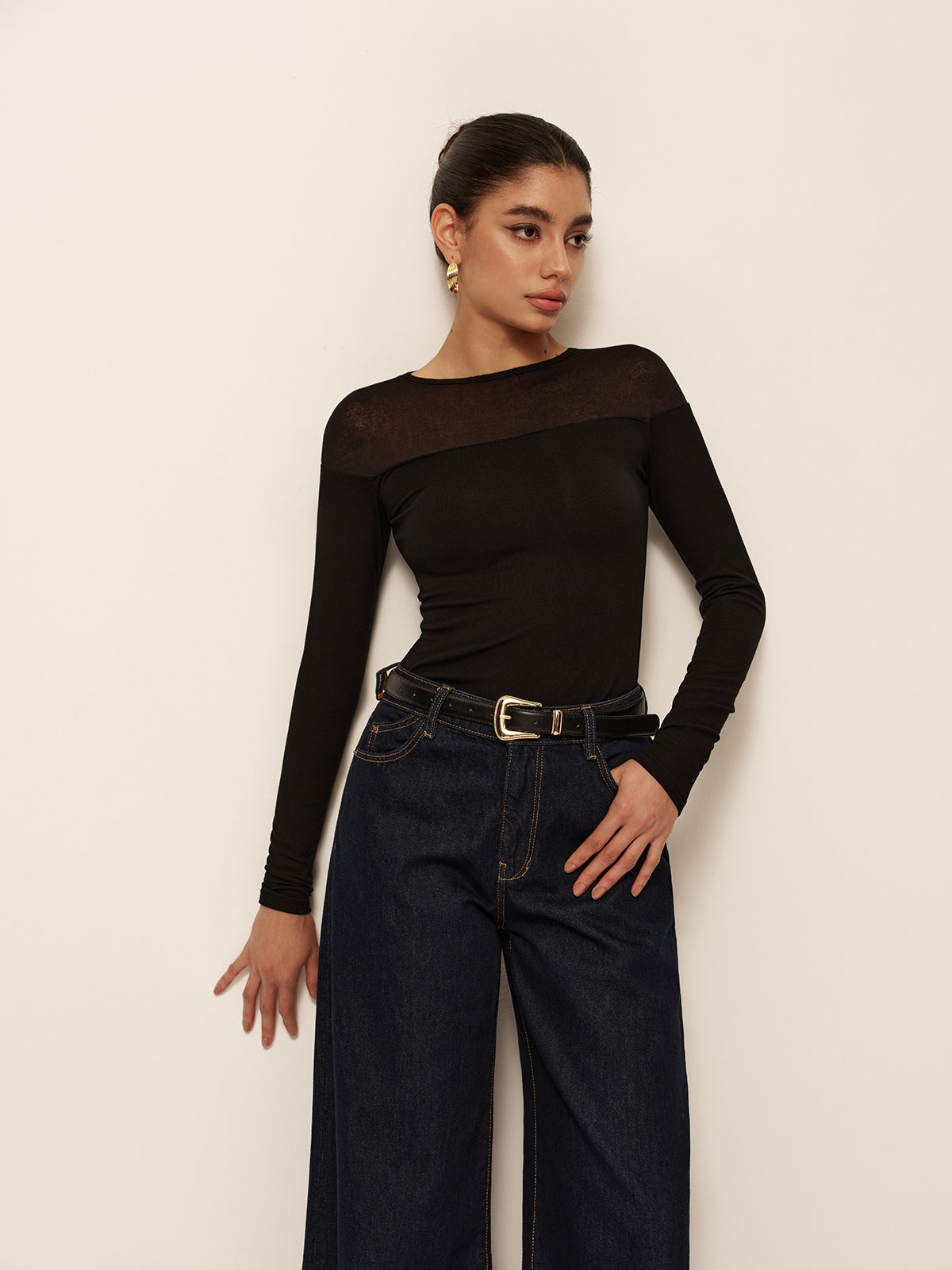 Transparan Omuz Detaylı Slim Fit Jarse Tişört