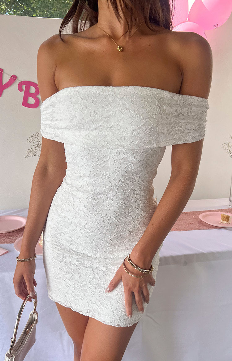 Britney Beyaz Dantel Askısız Mini Elbise