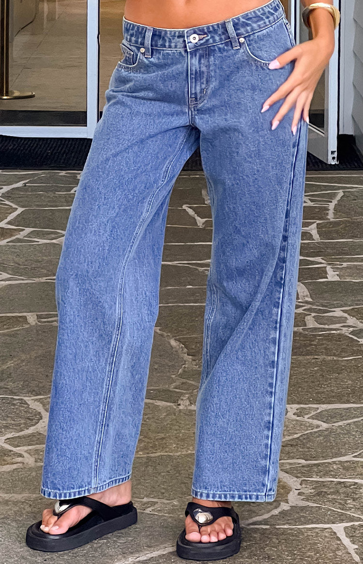 Clara Yıldız Orta Yıkama Düşük Bel Denim Pantolon
