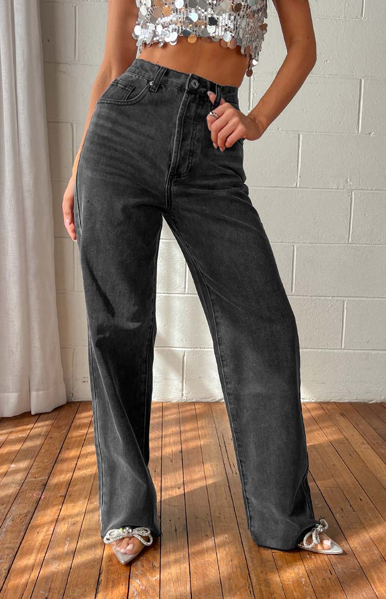 Essie Siyah Düz Paça Jean