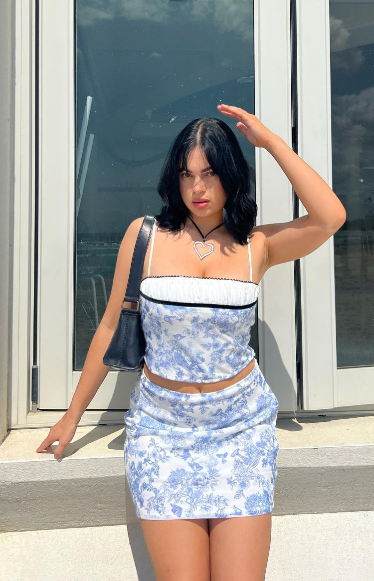 Gianna Mavi Çiçekli Mini Etek - Şık ve Rahat Yaz Modası