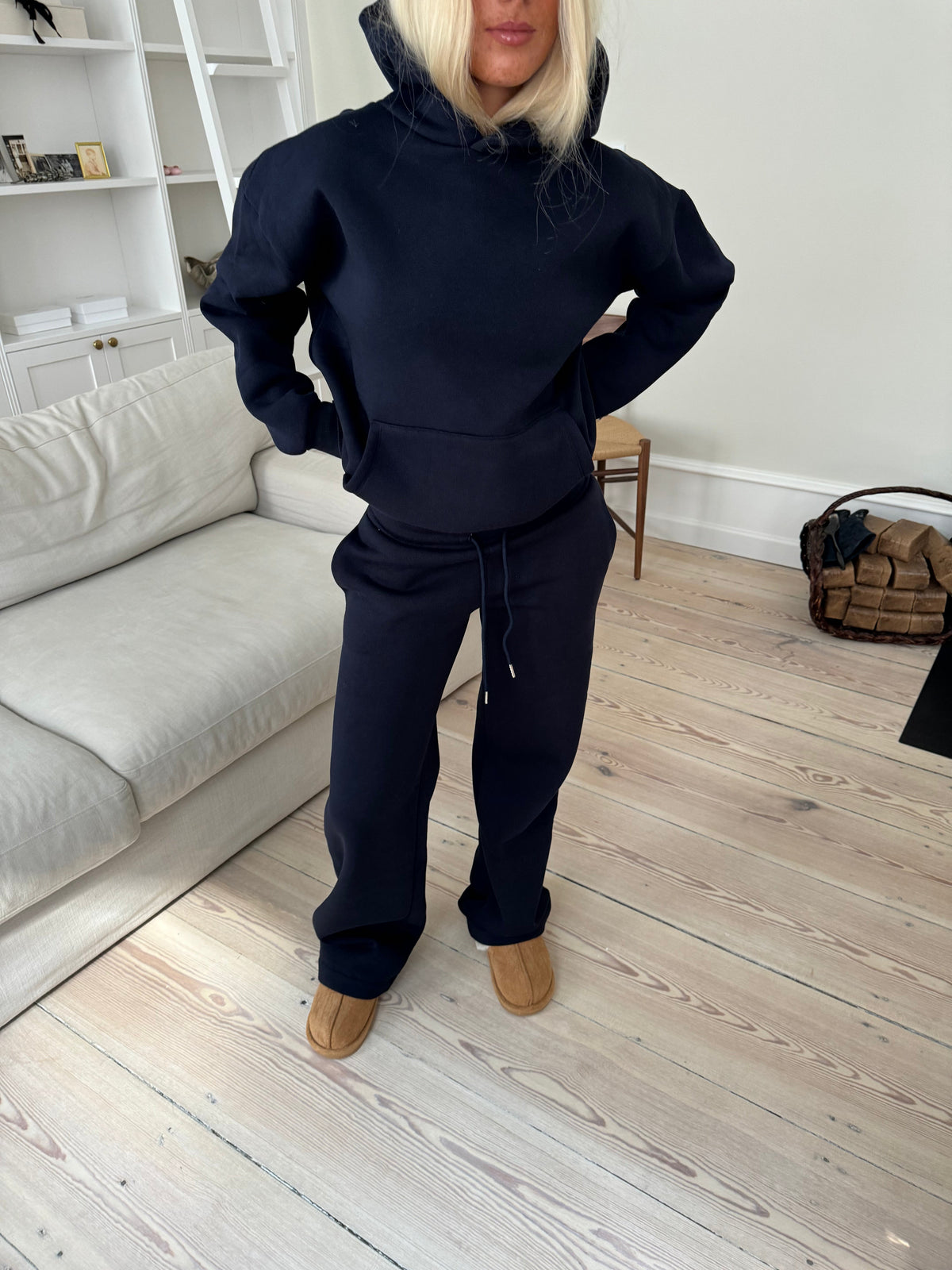 Anelise Lacivert Kapüşonlu Sweatshirt