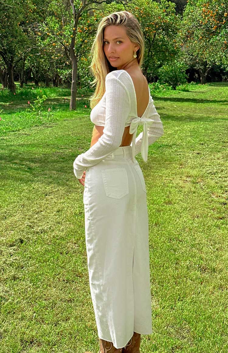 Isla Beyaz Denim Midi Etek - Şık ve Rahat Tasarım