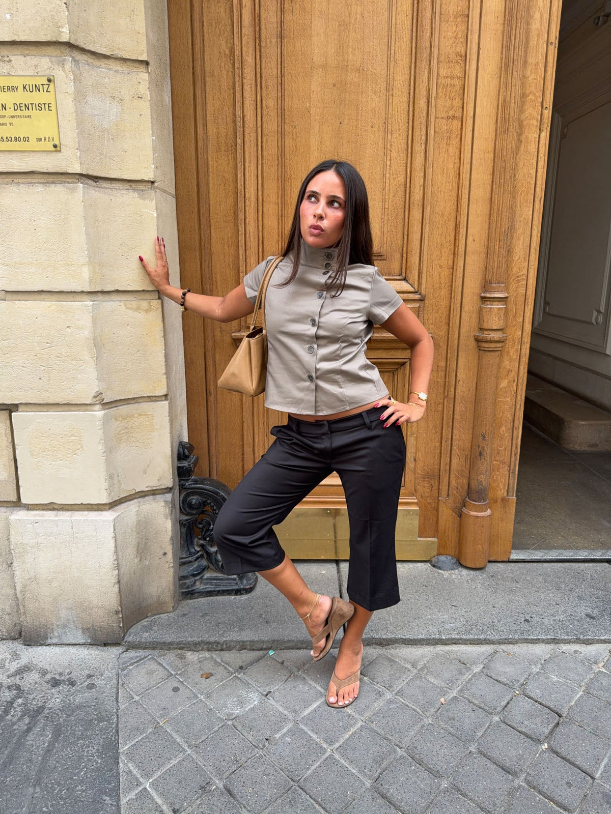 Betty Siyah Capri Pantolon