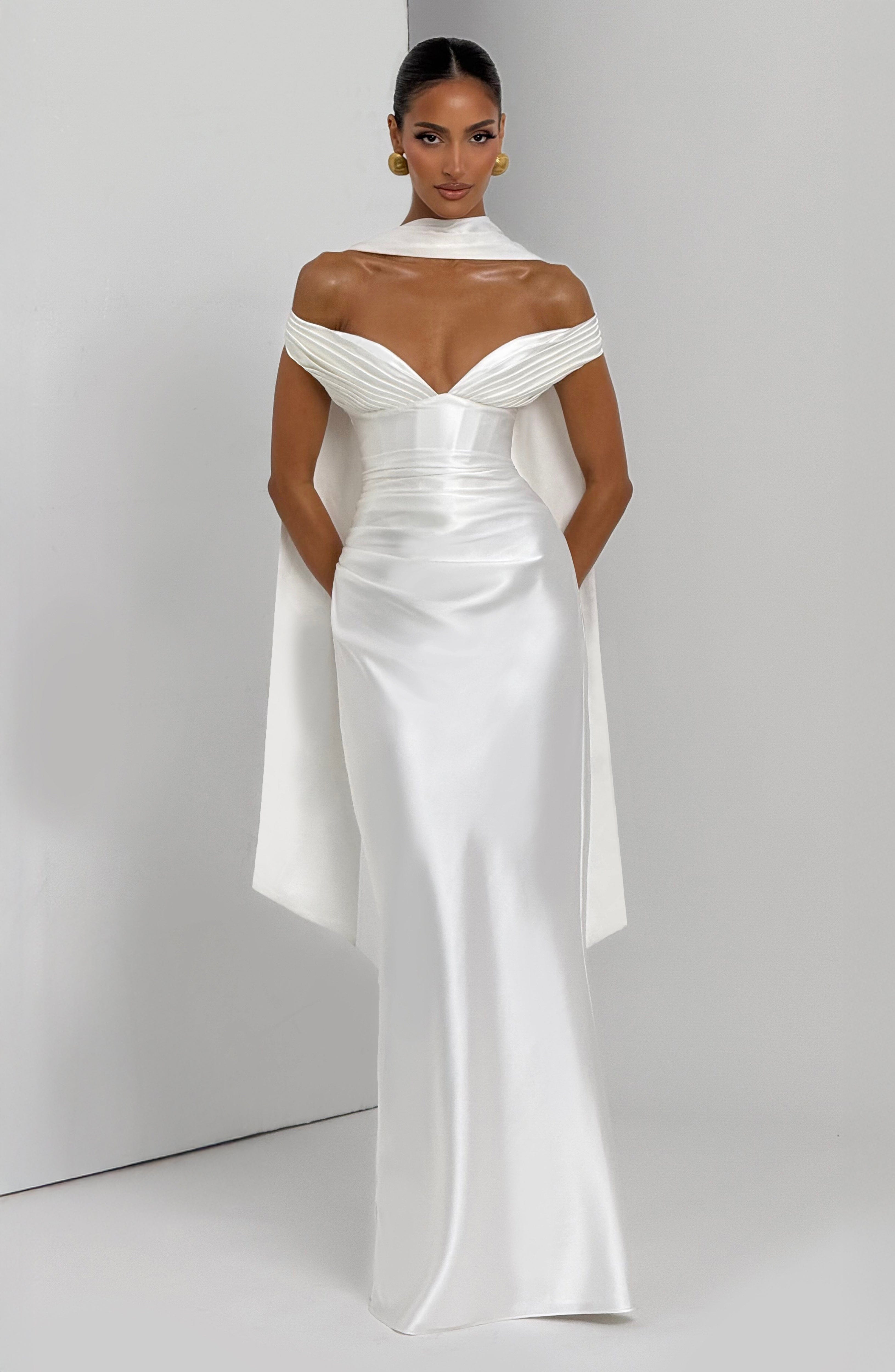 Aurelia Ekru Maxi Elbise