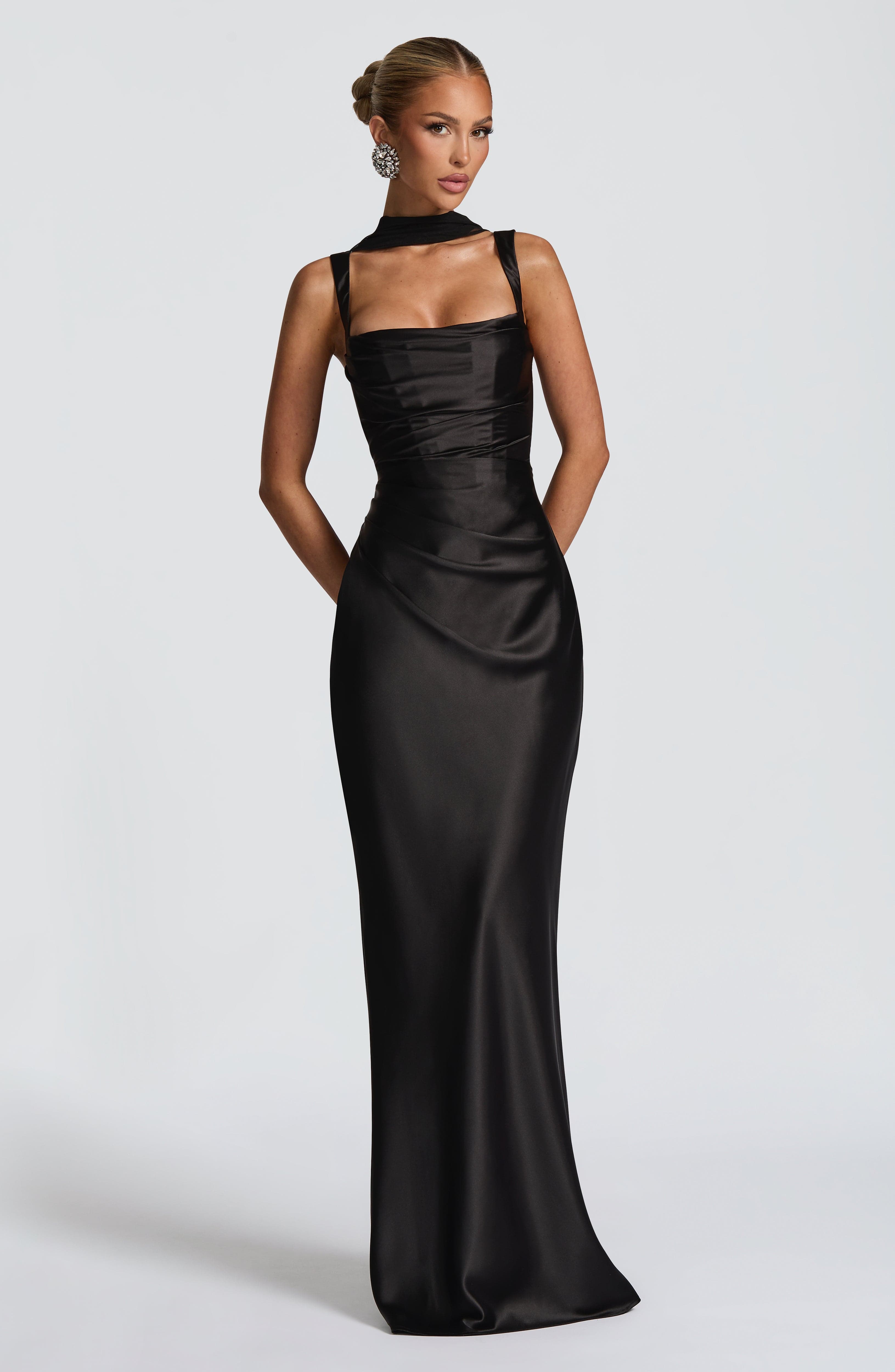 Calanthe Siyah Maxi Elbise