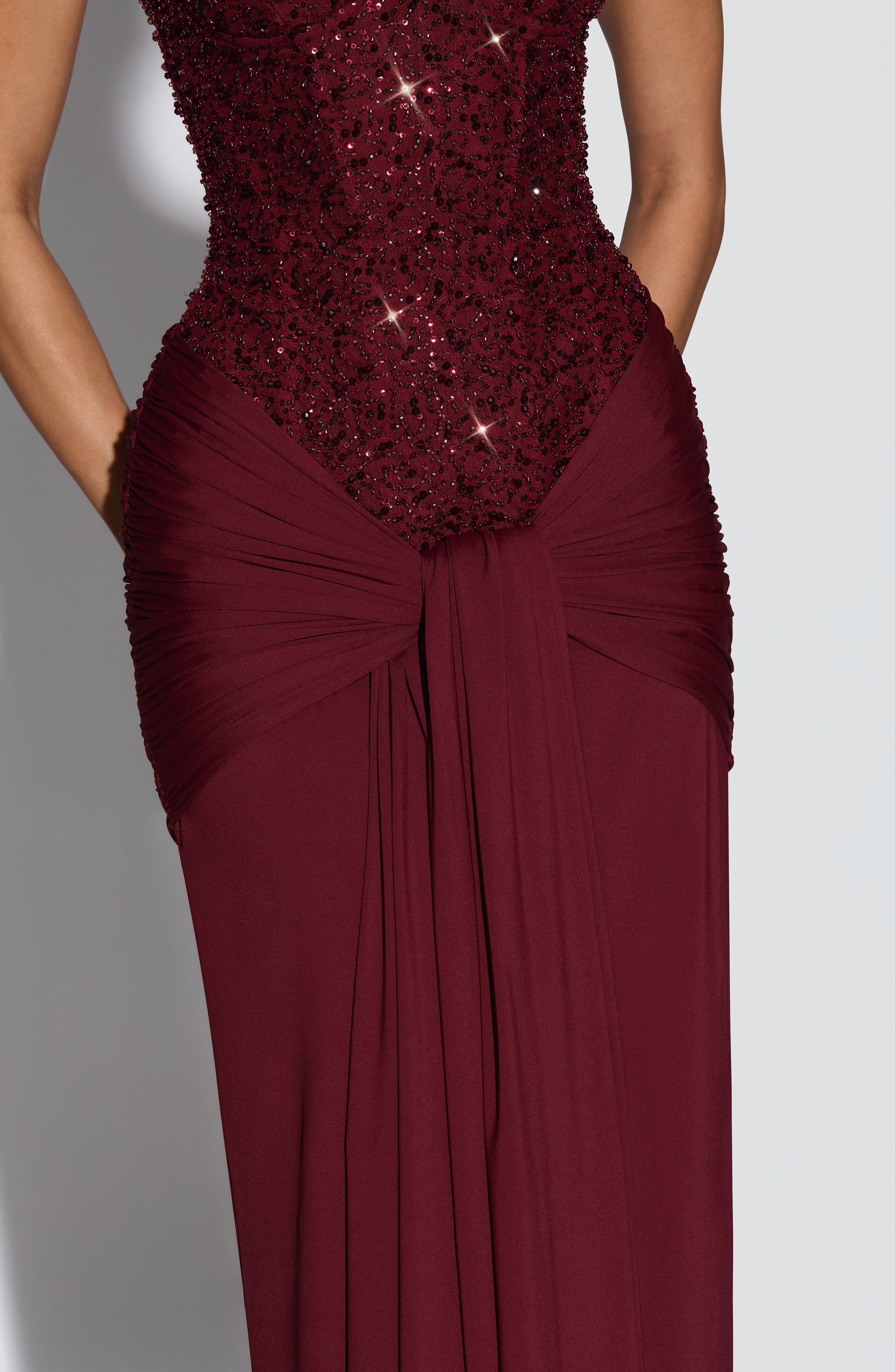 Carina Bordo Maxi Elbise