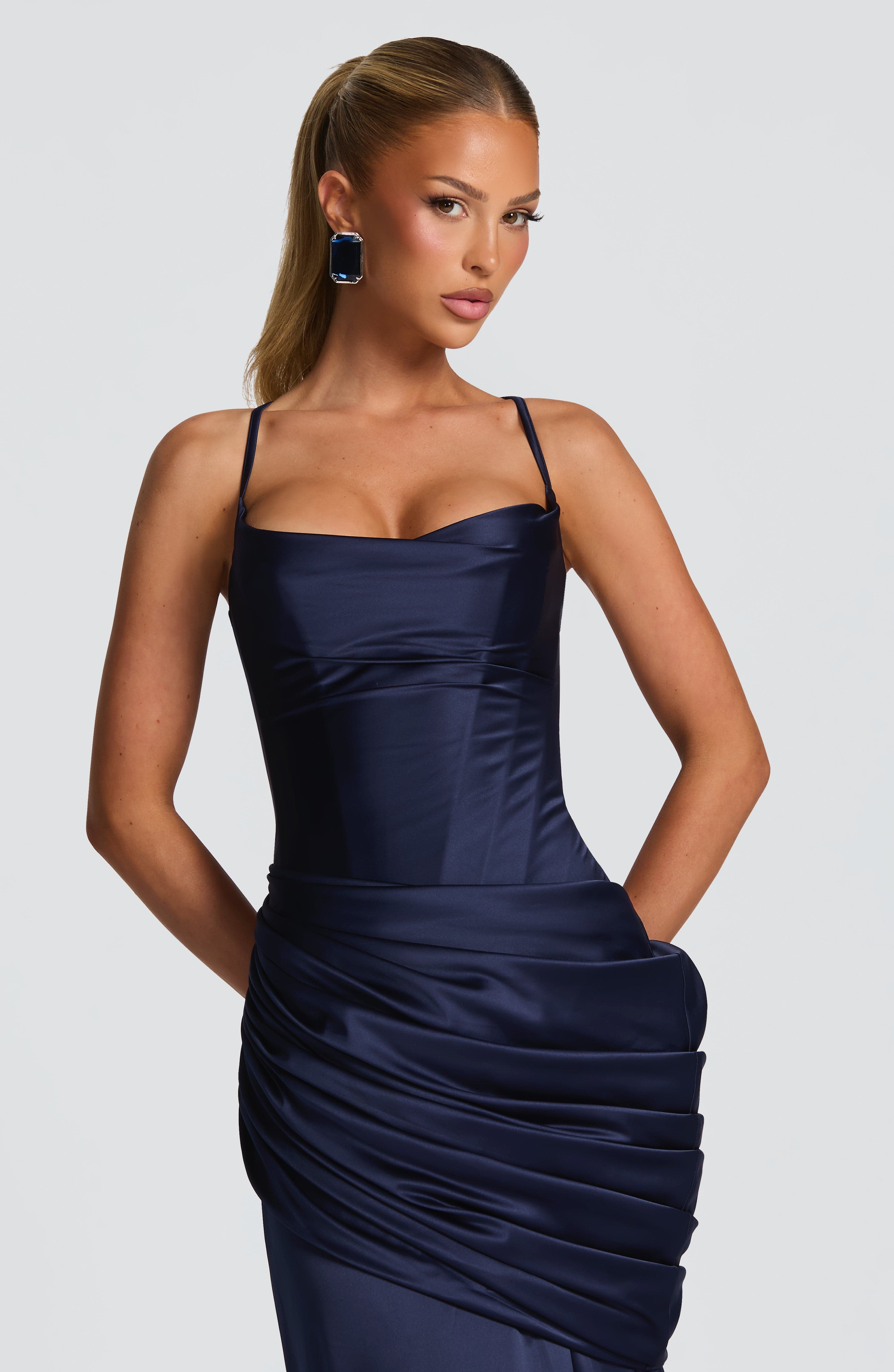 Connie Lacivert Maxi Elbise