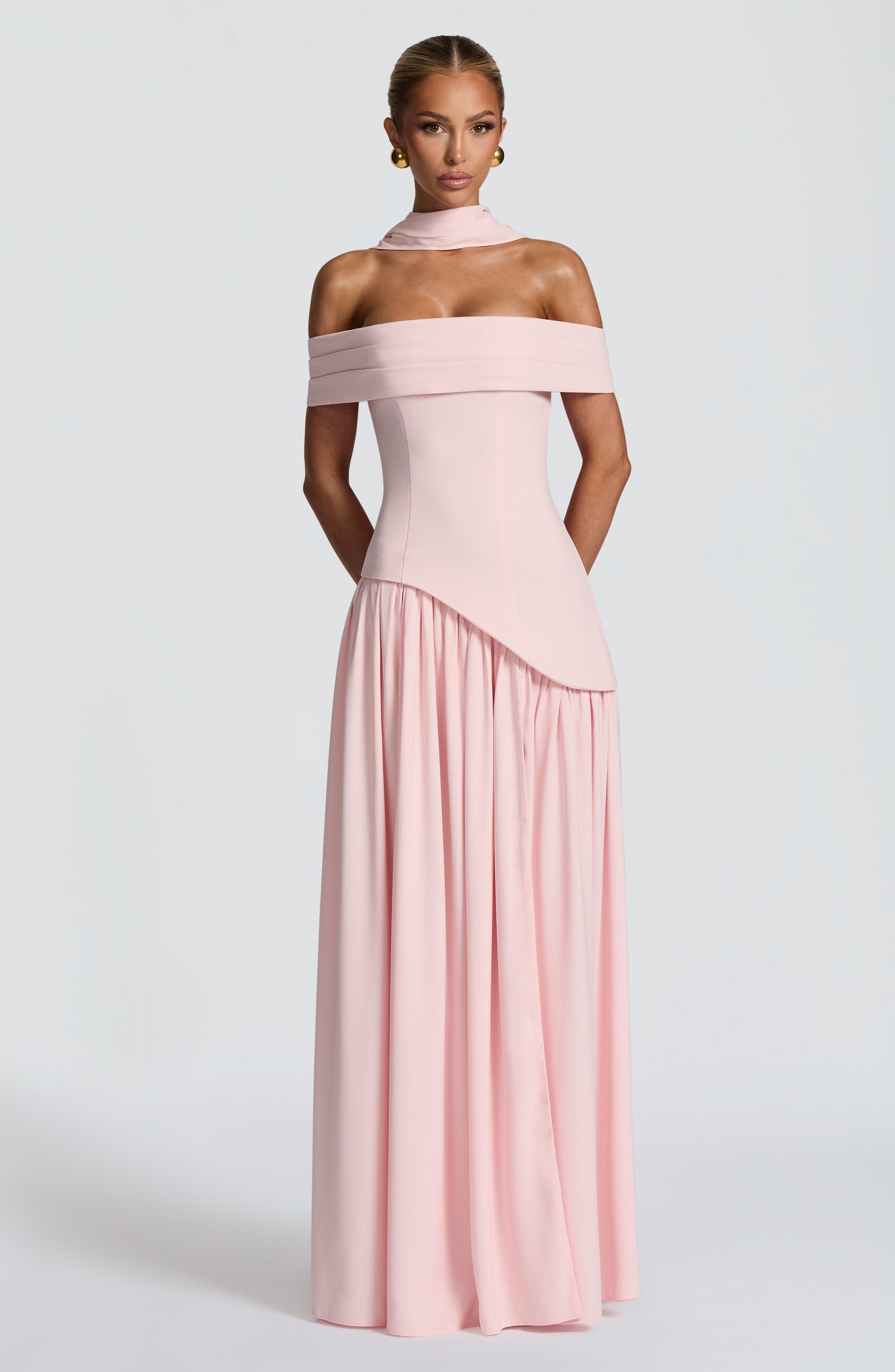 Delilah Pembe Maxi Elbise