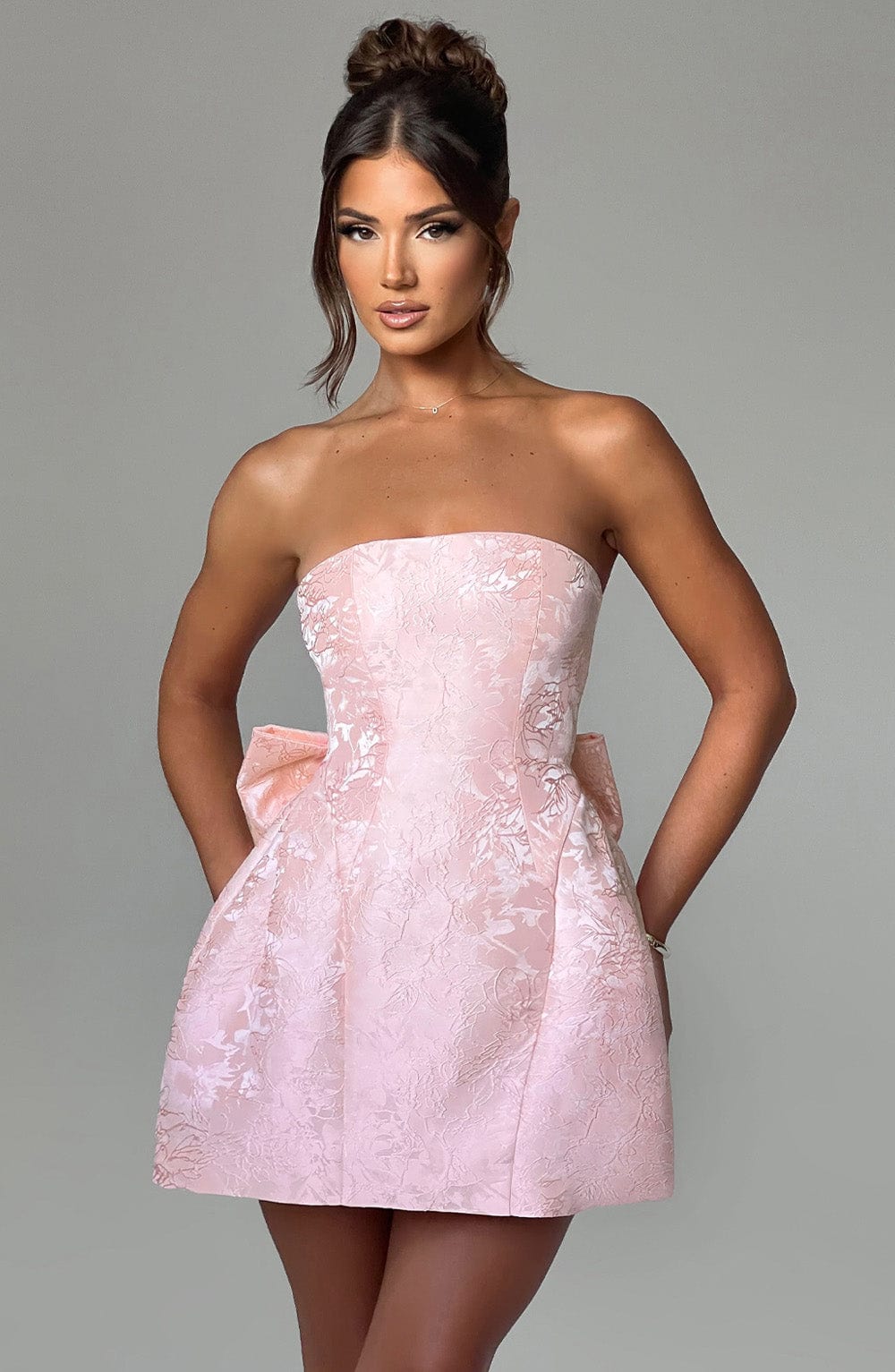 Elenora Pembe Mini Elbise