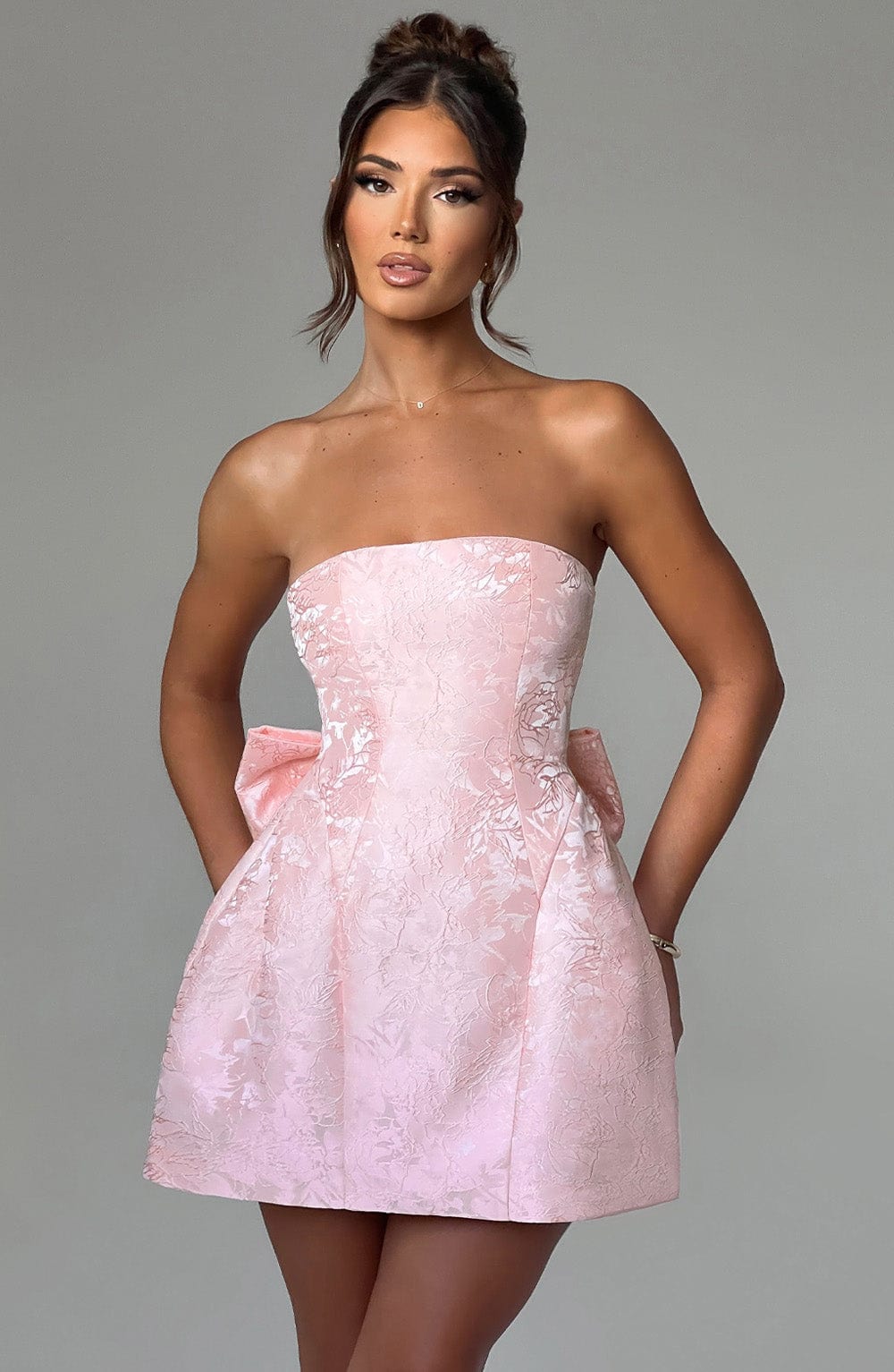 Elenora Pembe Mini Elbise