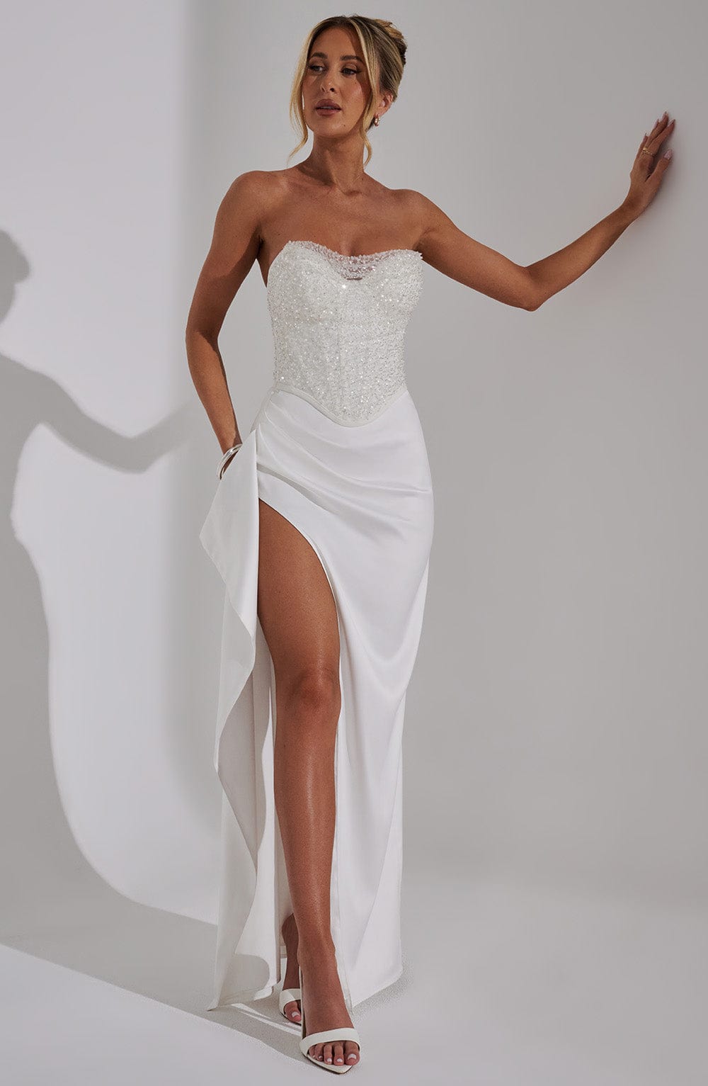 Emrielle Ekru Maxi Elbise