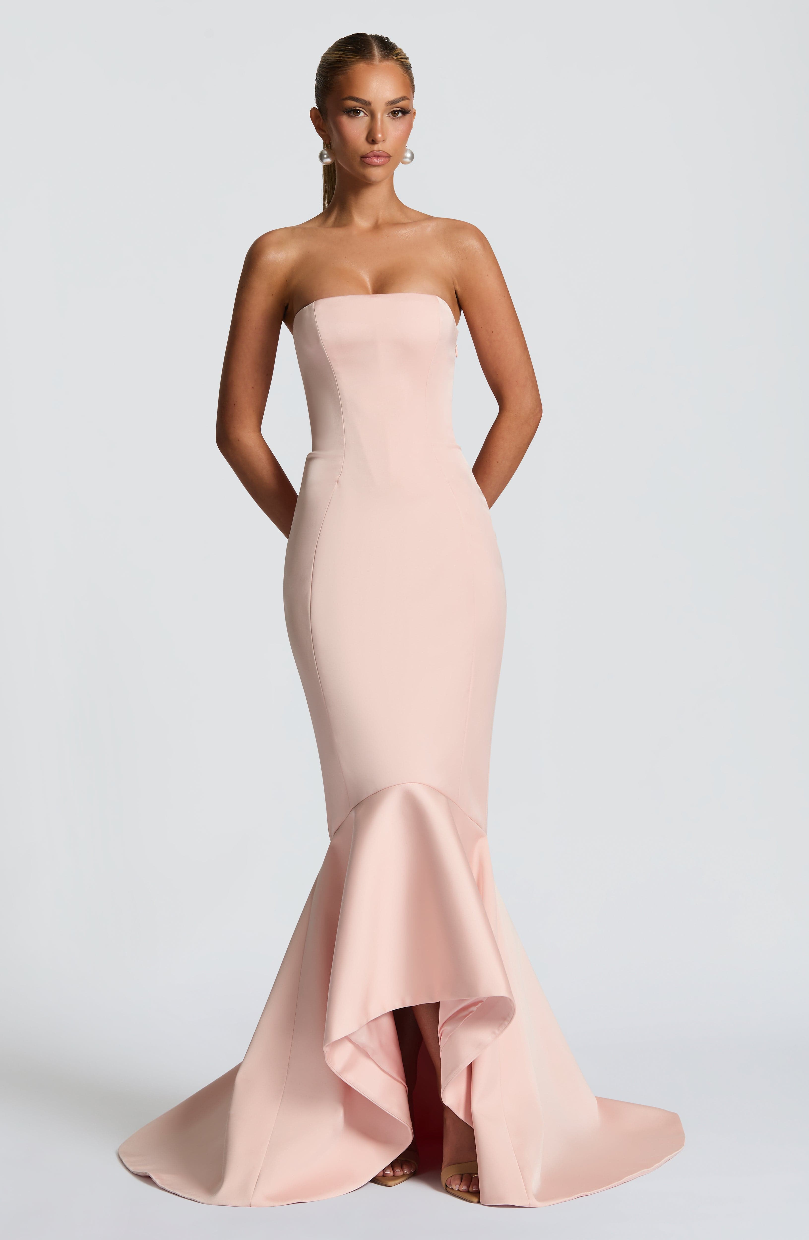 Emryn Pembe Maxi Elbise