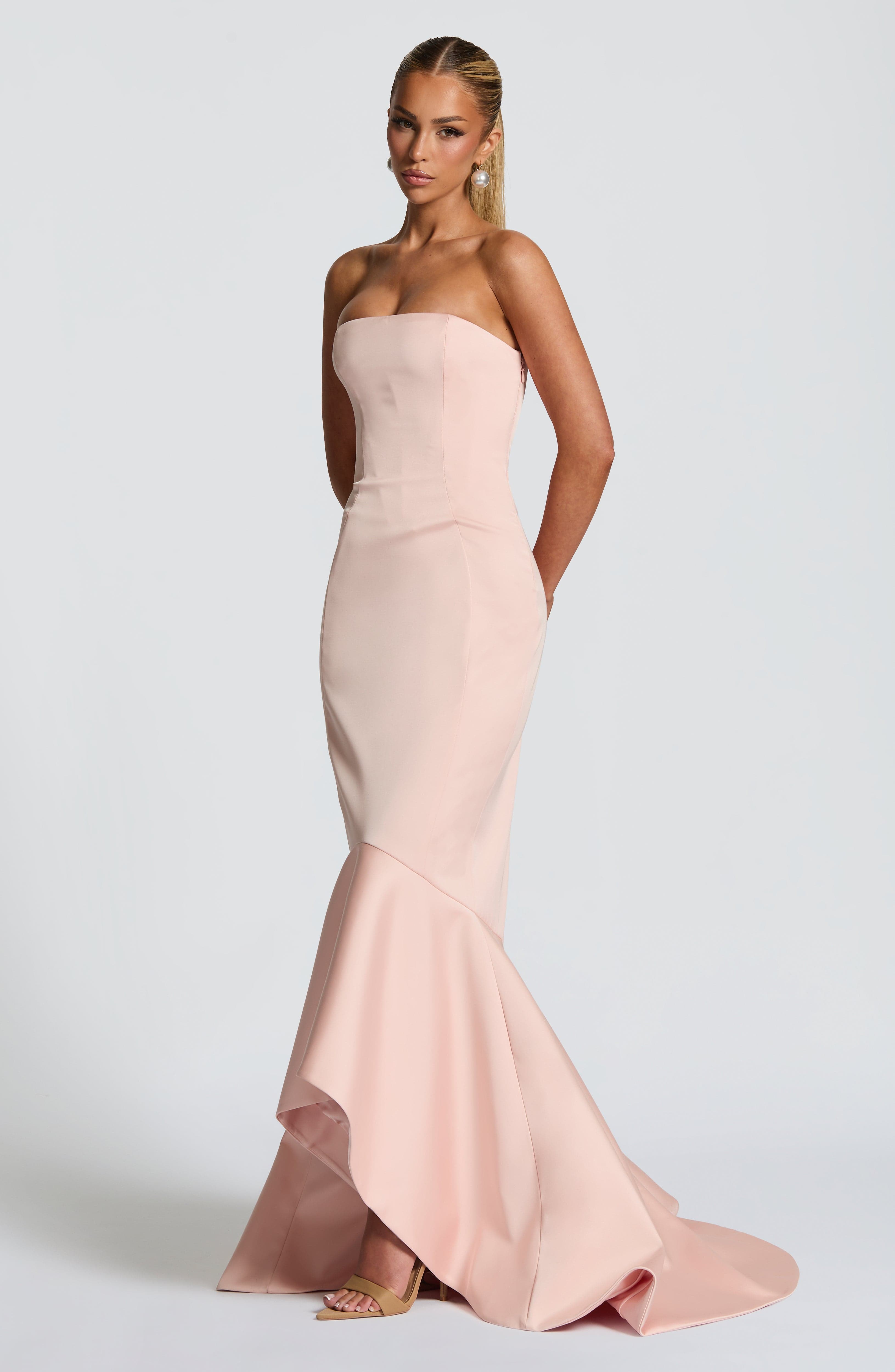 Emryn Pembe Maxi Elbise