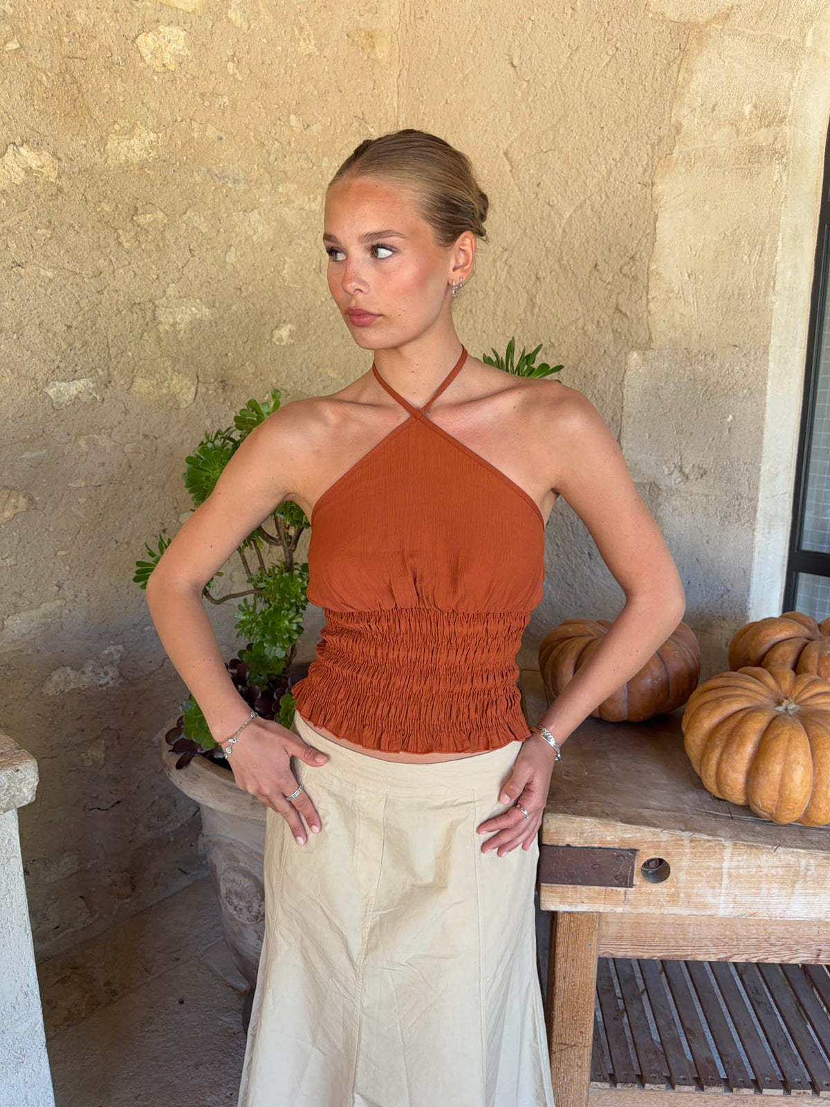 Tinnia Turuncu Halter Yaka Bluz
