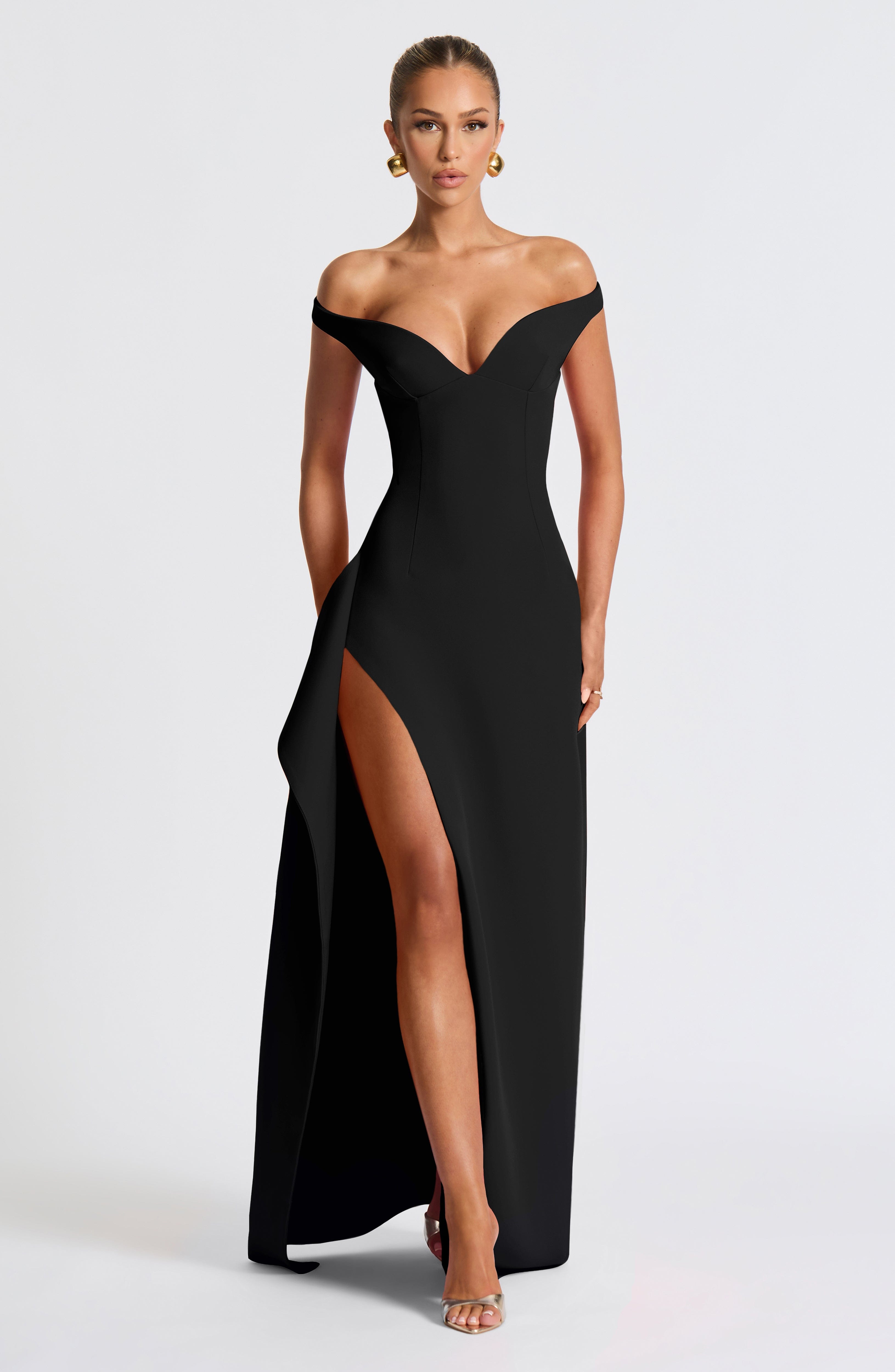 Khalesia Siyah Maxi Elbise