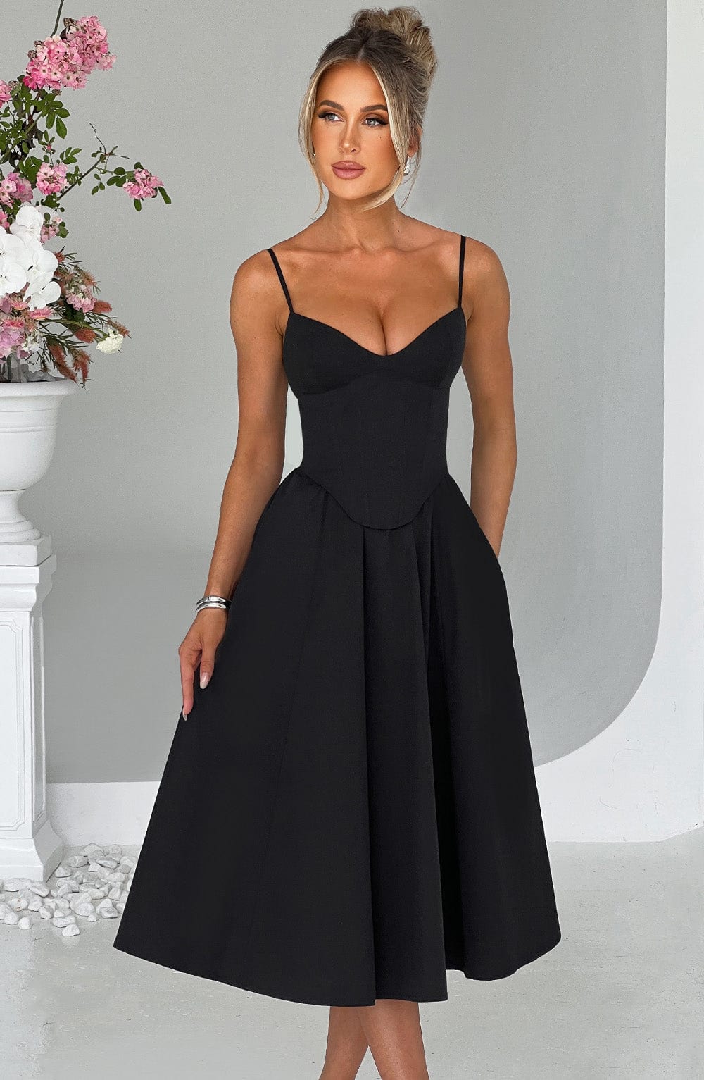 Mariella Midi Siyah Elbise