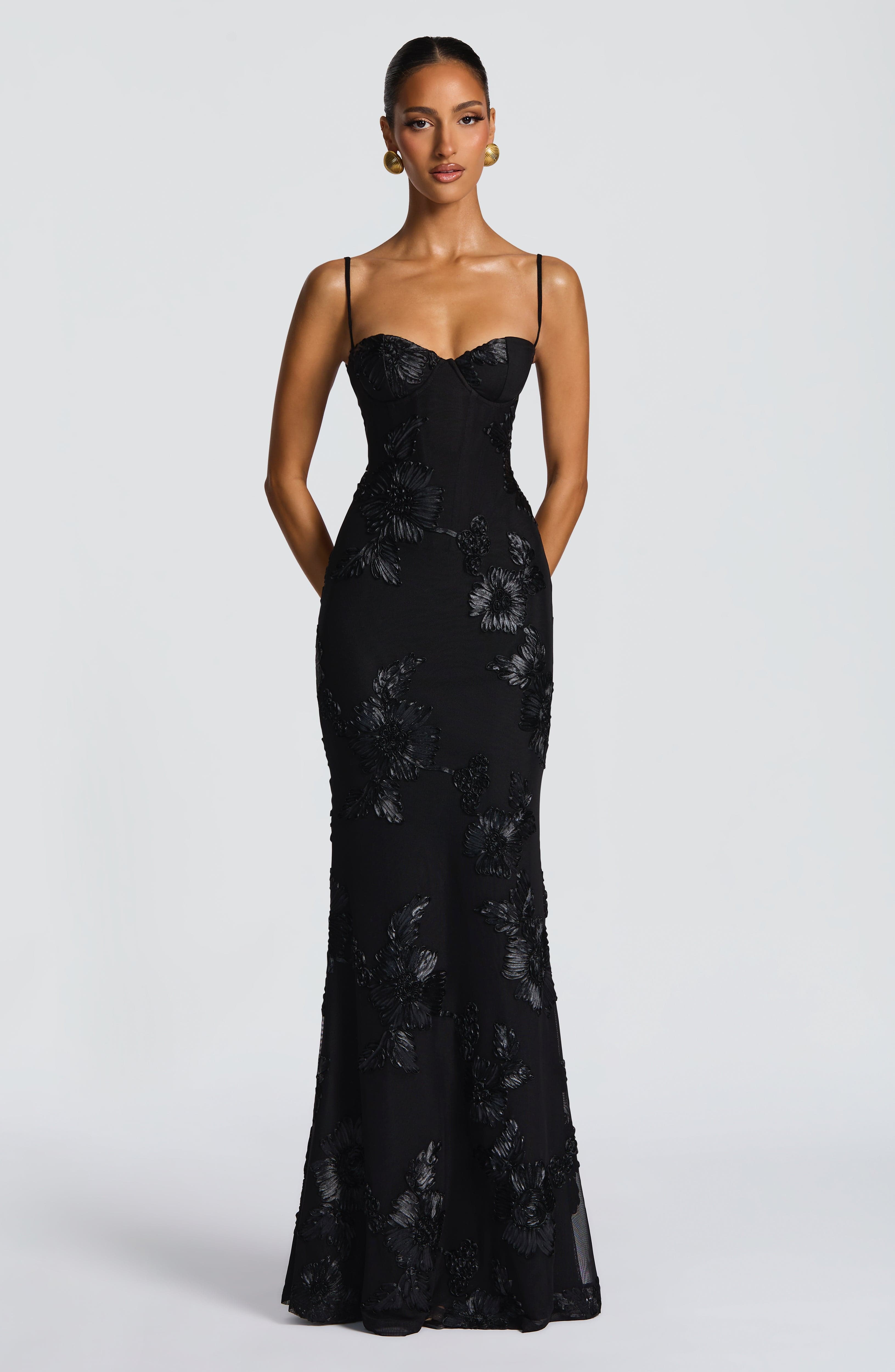 Nefertiti Maxi Siyah Elbise