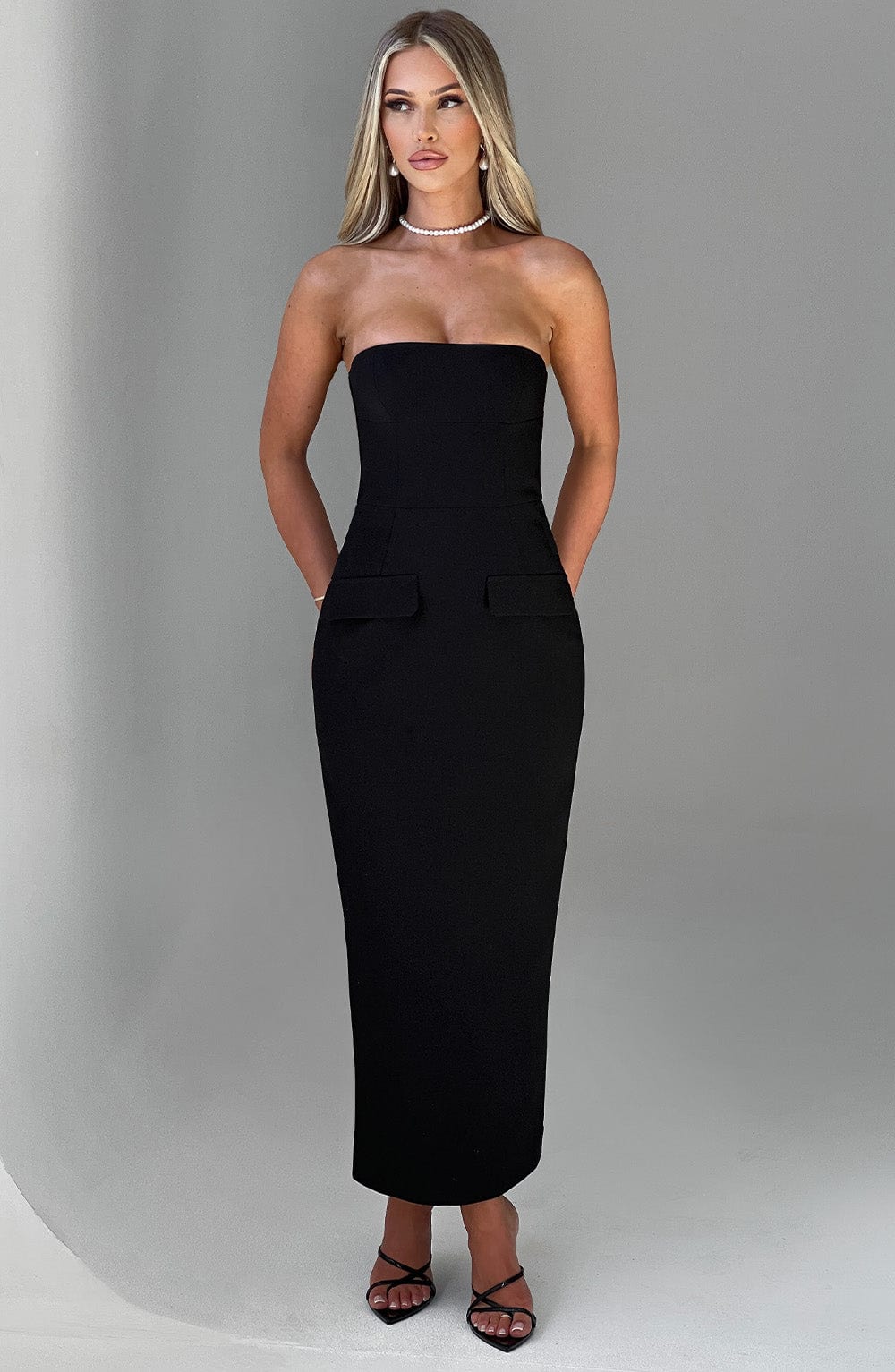 Roxanne Midi Siyah Elbise