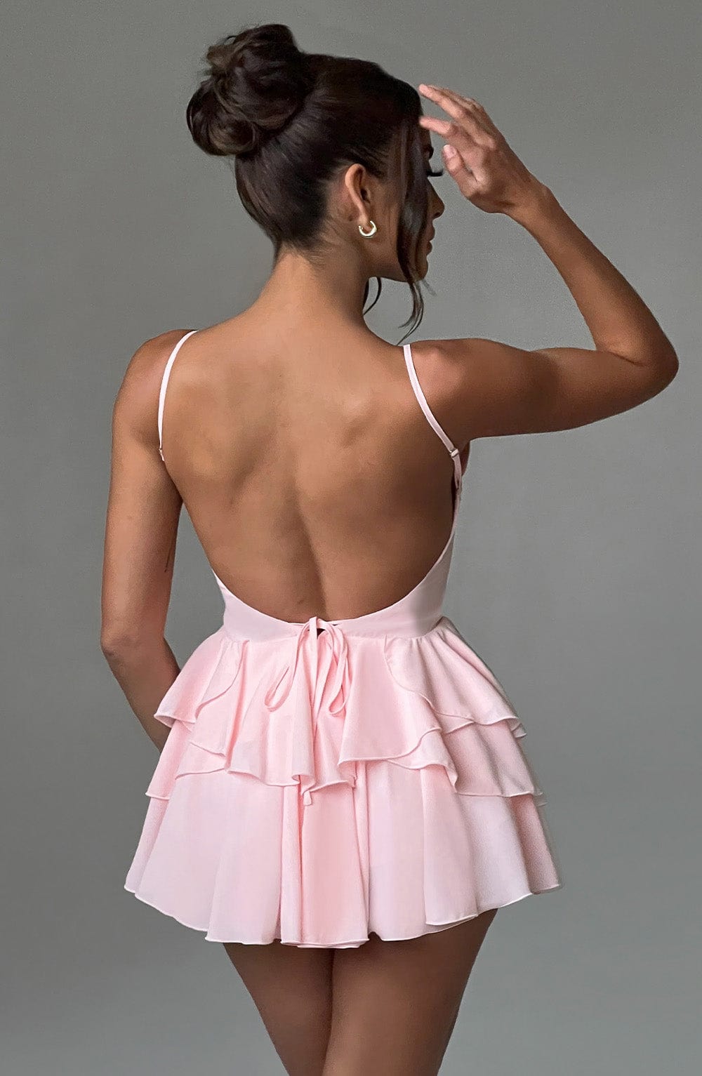 Veena Pembe Tulum