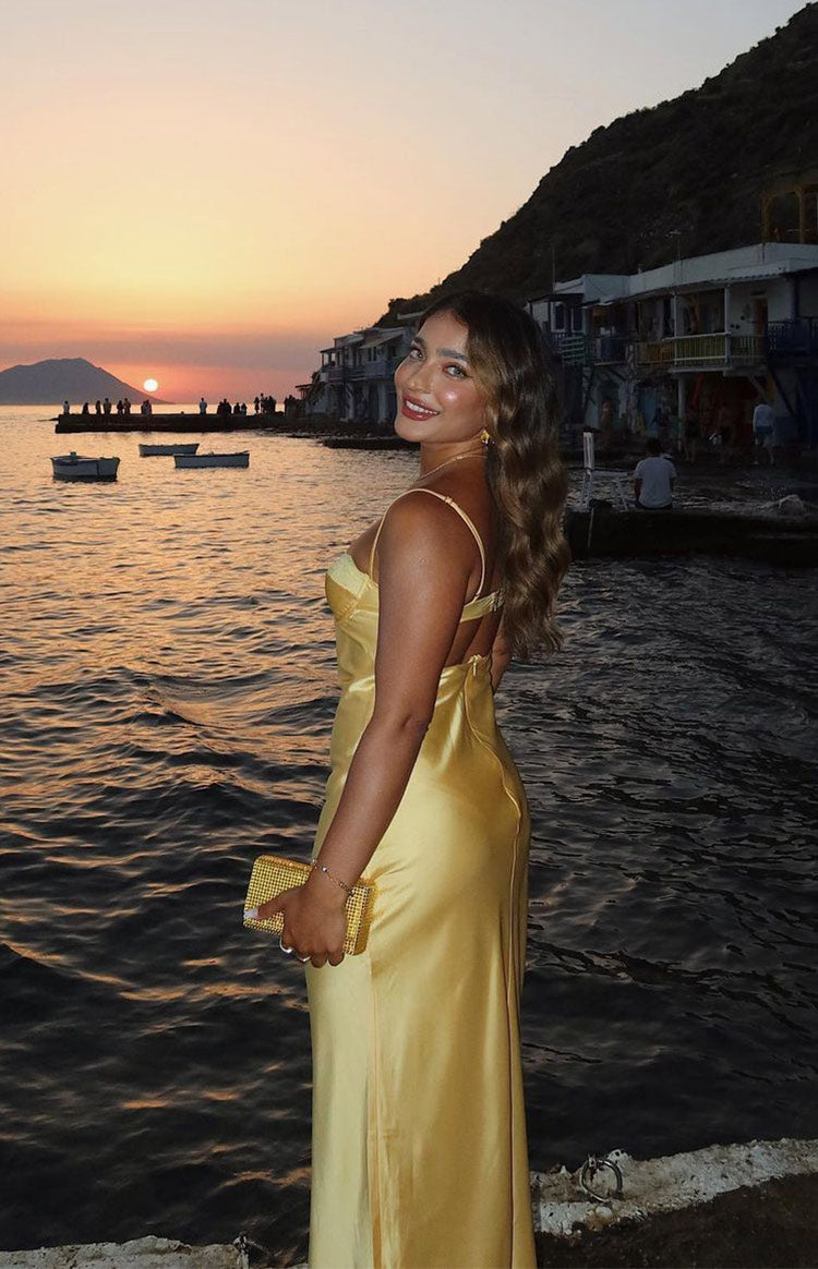 Mariana Sarı Dantel Midi Elbise