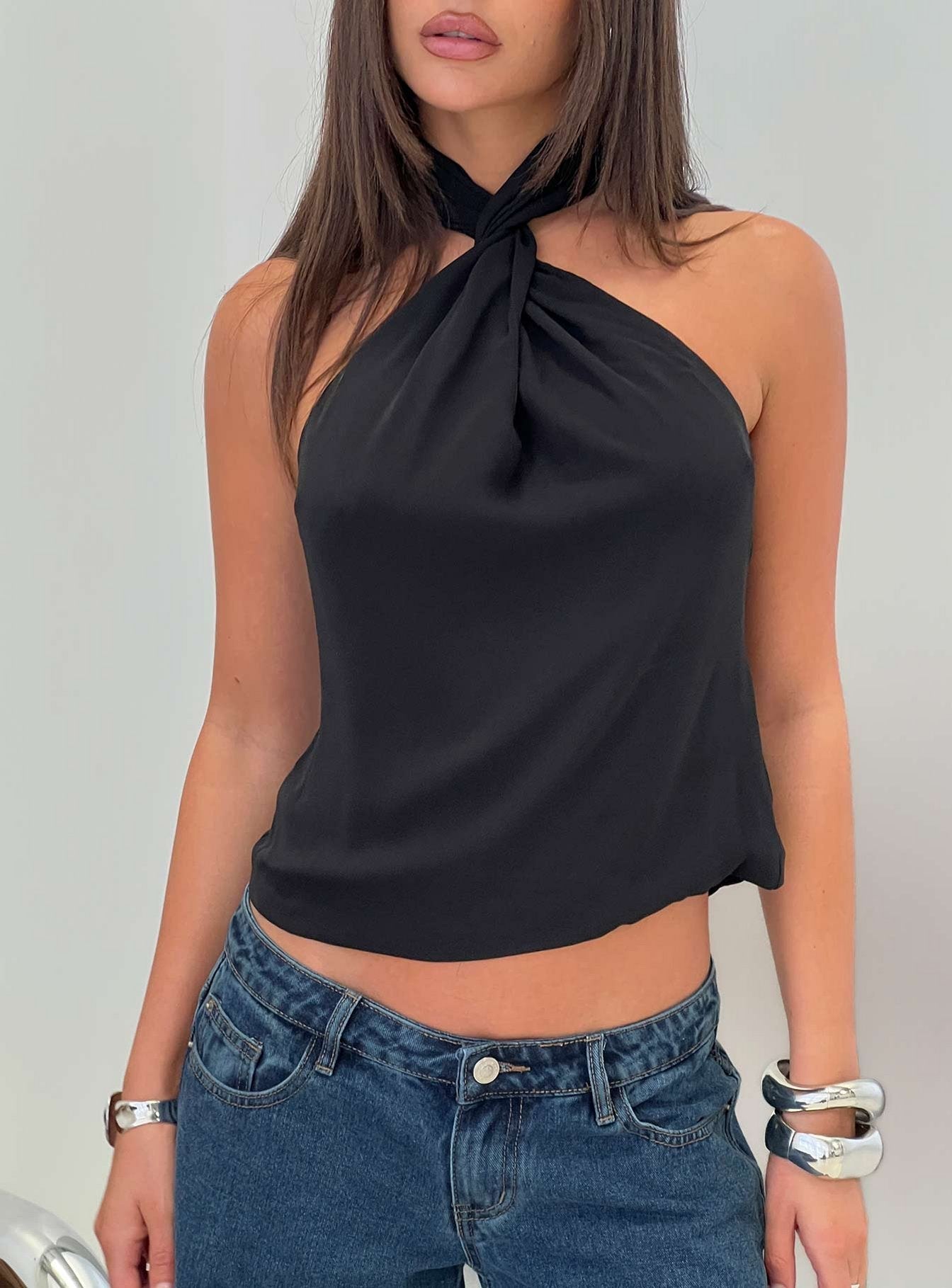 Adalynne Siyah Burgulu Crop Top