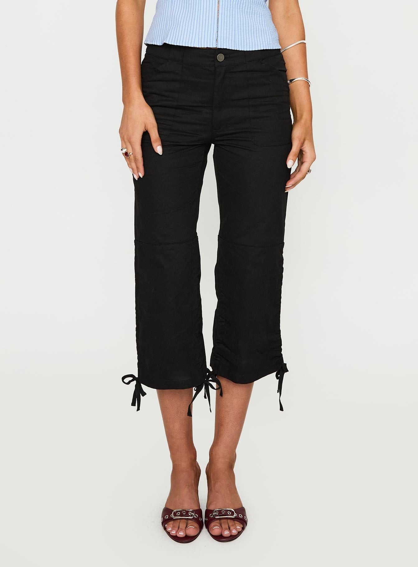 Siyah Kargo Capri Pantolon