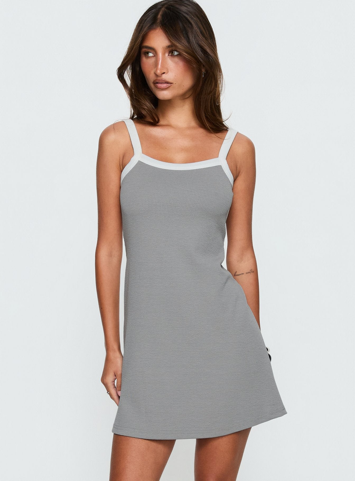Toree Scoop Back Mini Elbise