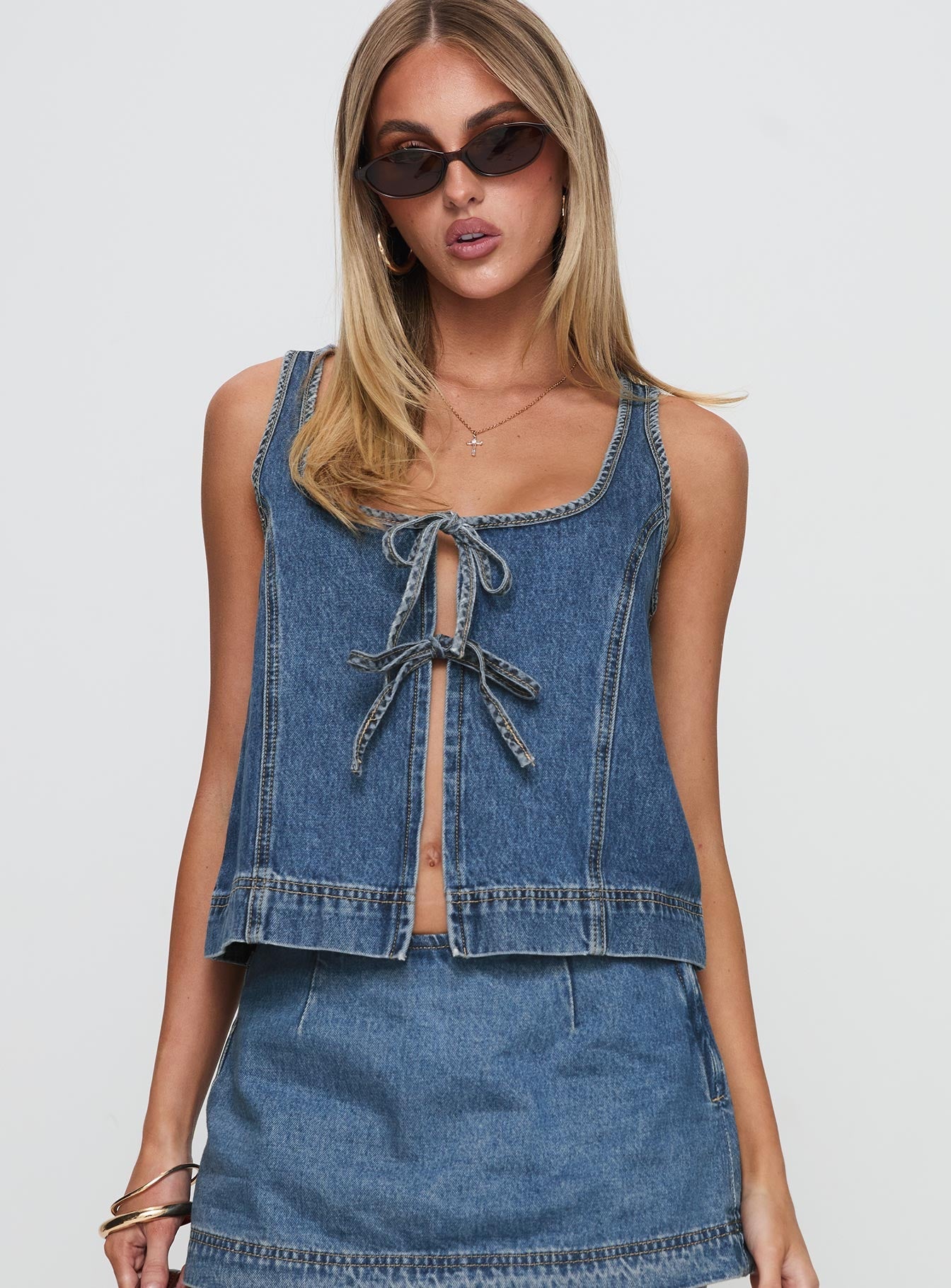 Stefenie Orta Yıkama Denim Bağlama Üst