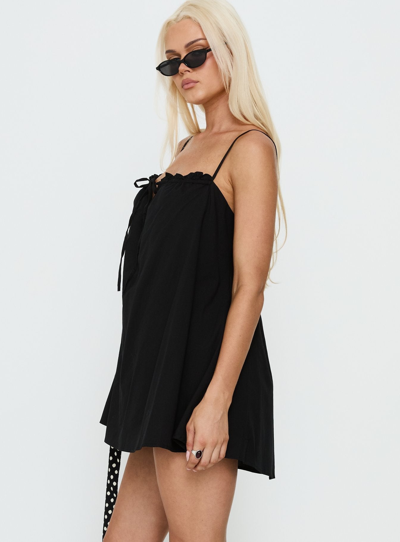 Siyah Askılı Babydoll Mini Elbise