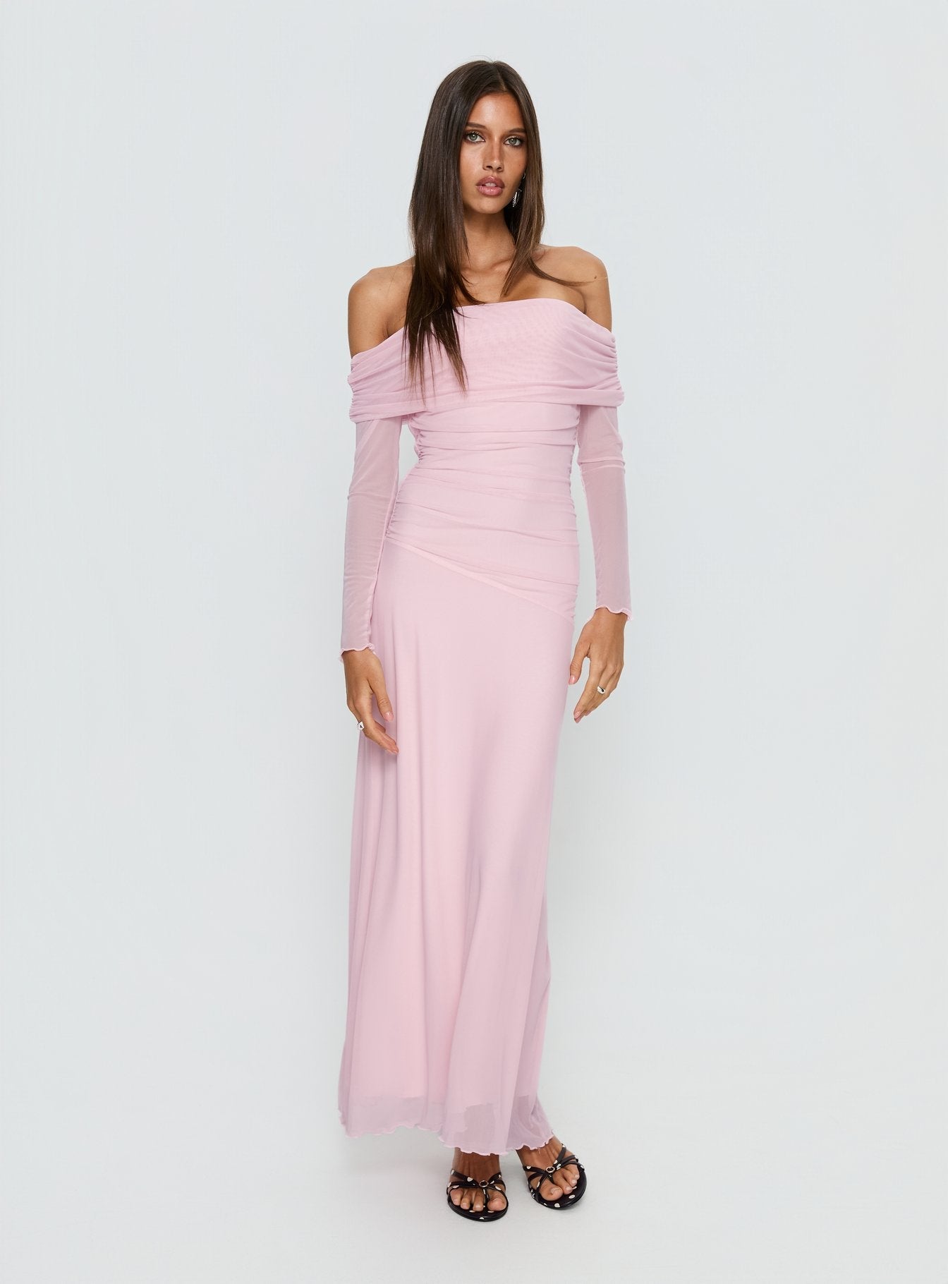 Emorissa Yumuşak Pembe Off-Shoulder Uzun Maxi Elbise