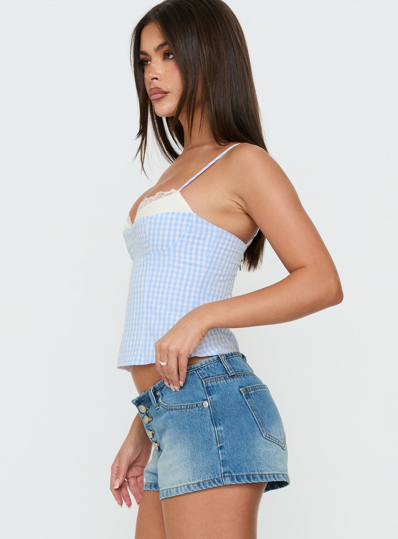 Bel Bandı Olmadan Mikro Denim Orta Mavi Şortlar