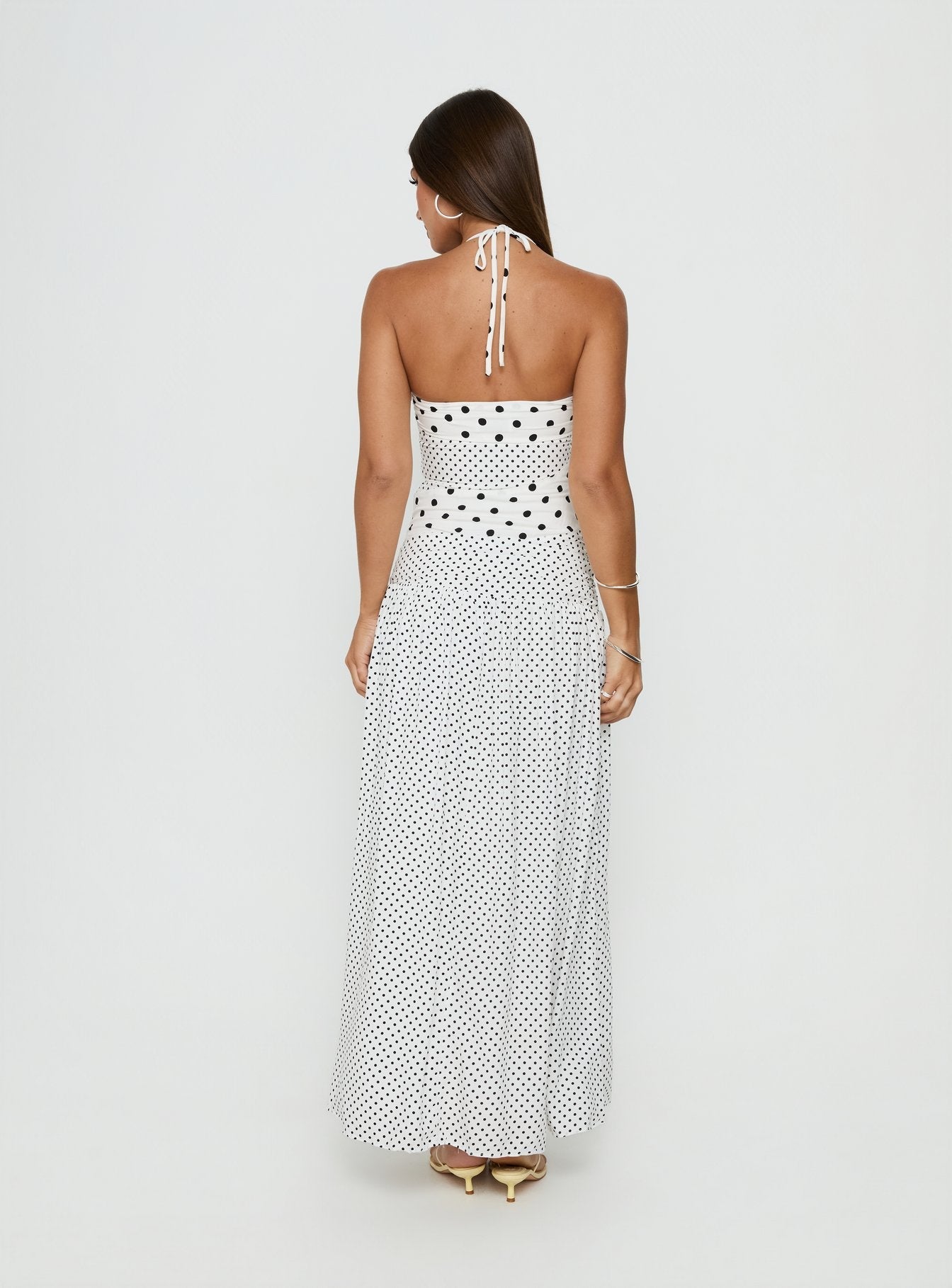 Puantiye Desenli Beyaz Halter Maxi Elbise