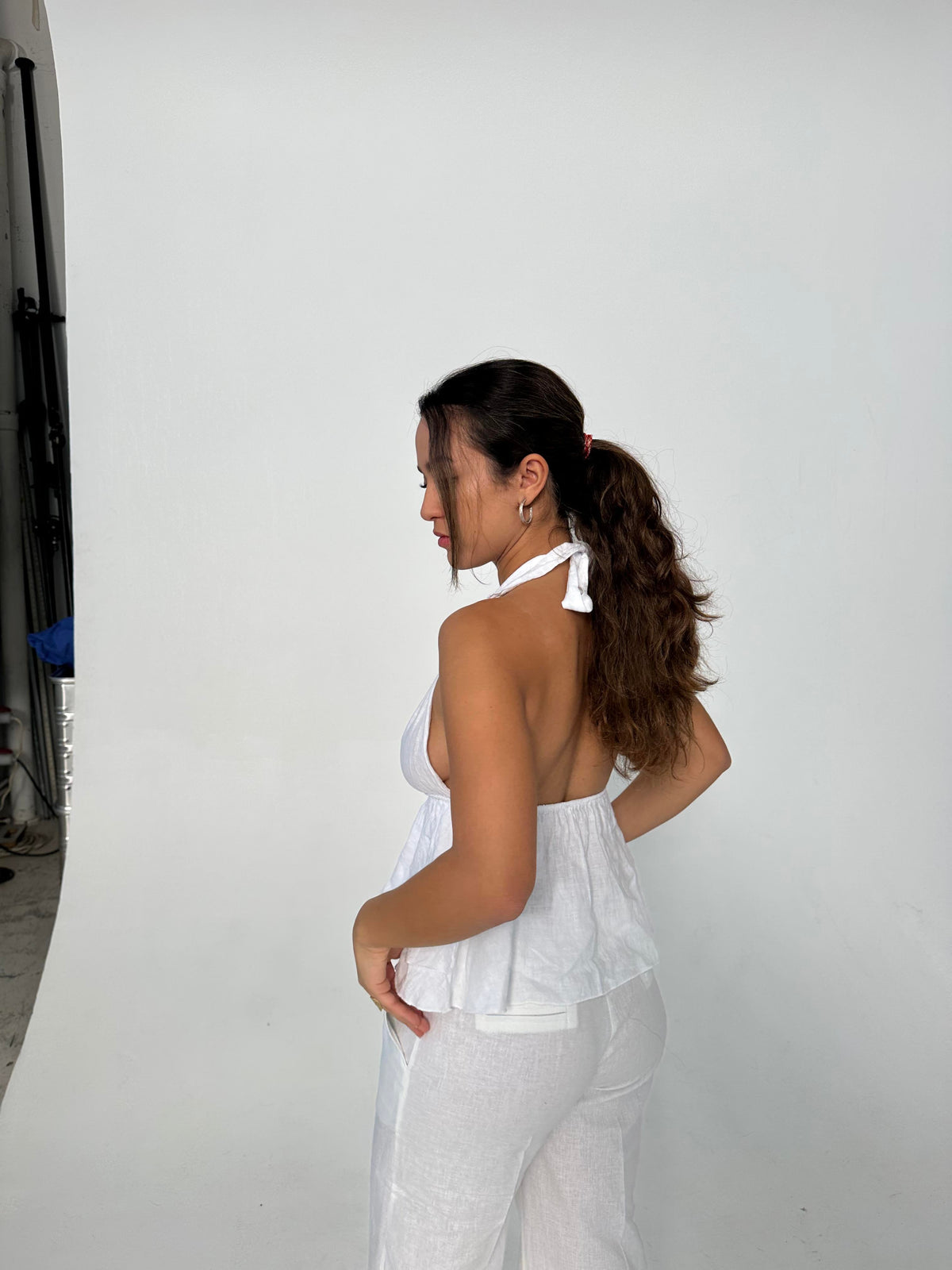 Beyaz Açık Sırtlı Cleo Keten Bluz