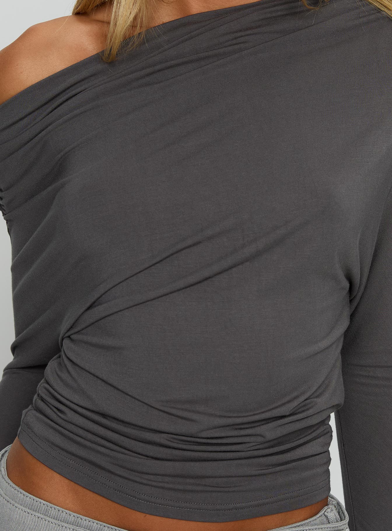 Off Shoulder Antrasit Parti Bluzu
