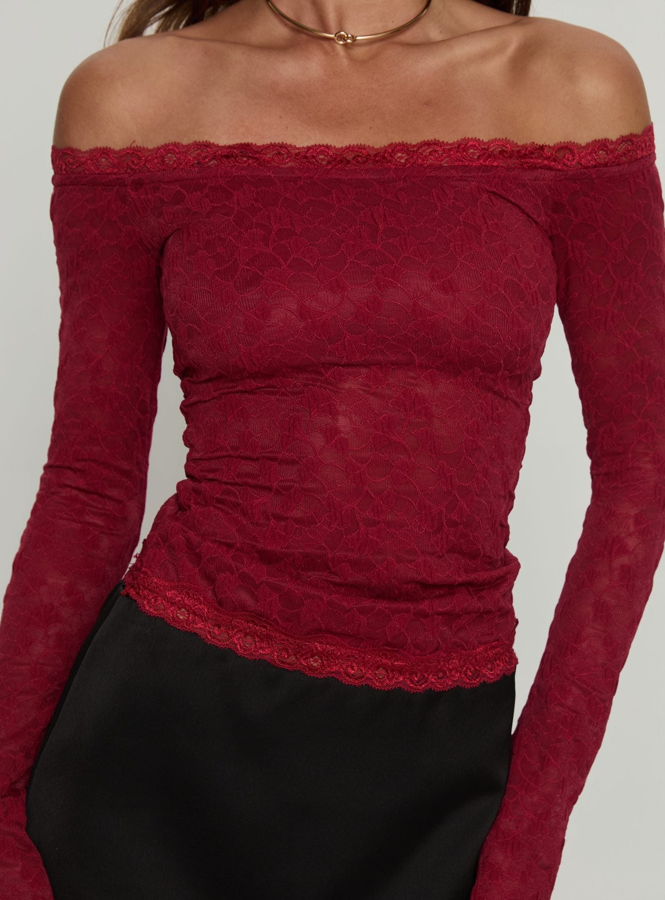 Bordo Mochapella Omuz Açık Bluz