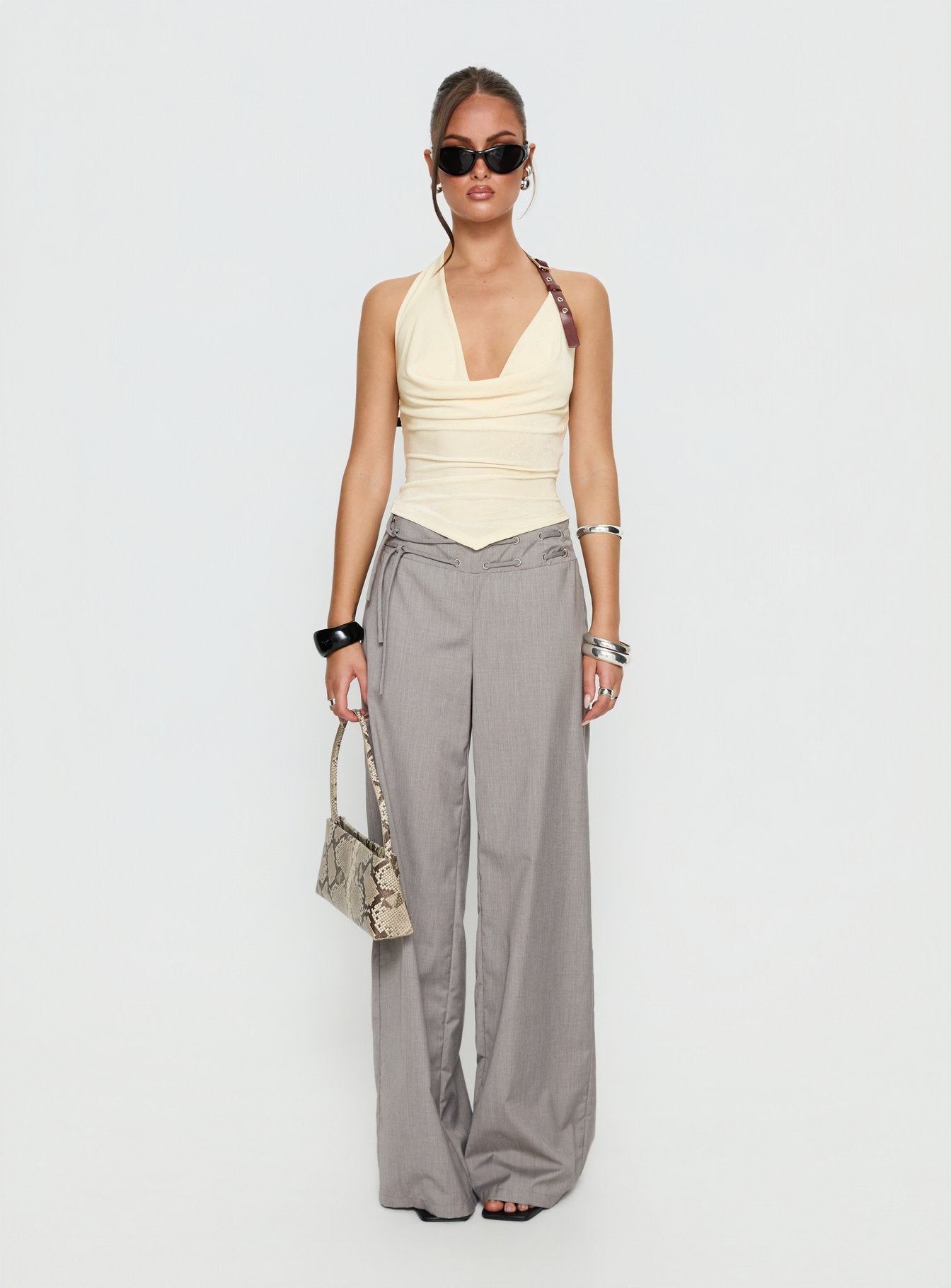Syrenah Krem Halter Yaka Bluz