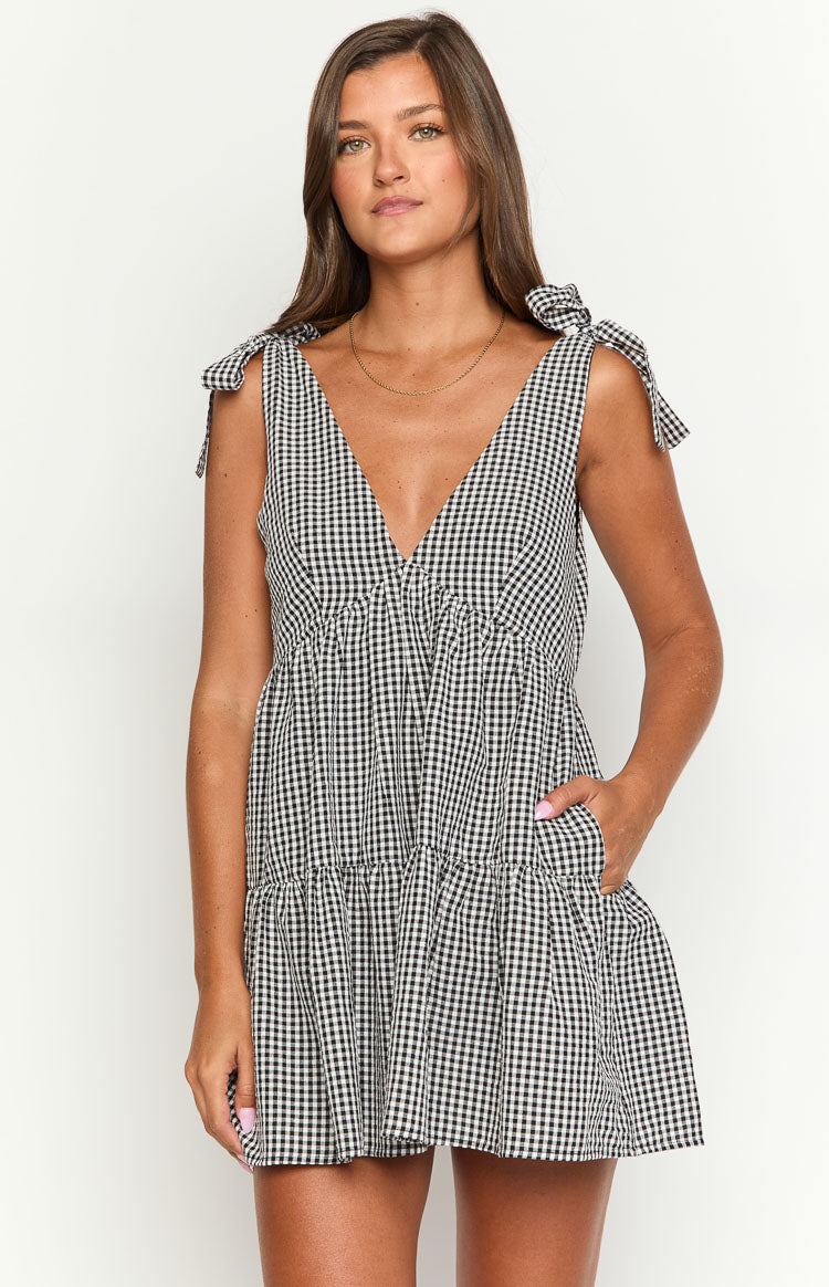 Şık Siyah Gingham Mini Elbise - Melek Kız Tarzı
