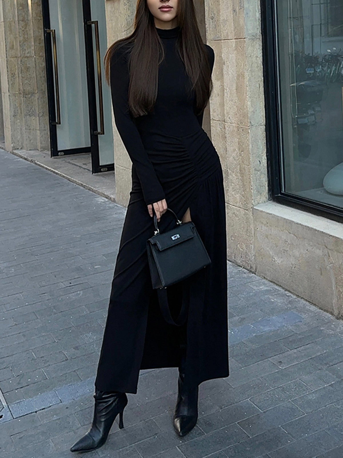 Pili Detaylı Yırtmaçlı Uzun Kollu Bodycon Maxi Elbise